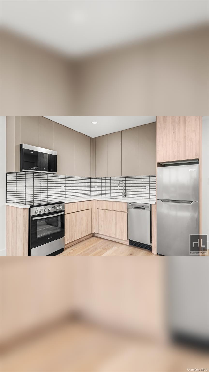 91 Bruckner Boulevard Property Photo 2