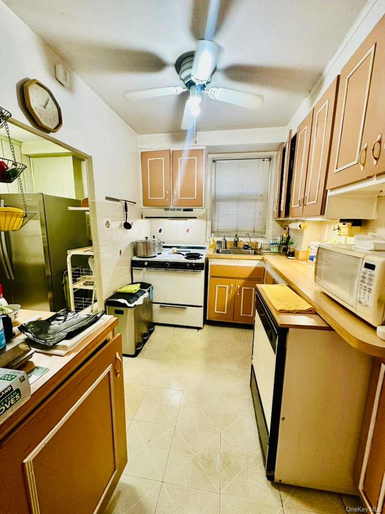97-10 62 Drive 4j Property Photo 5