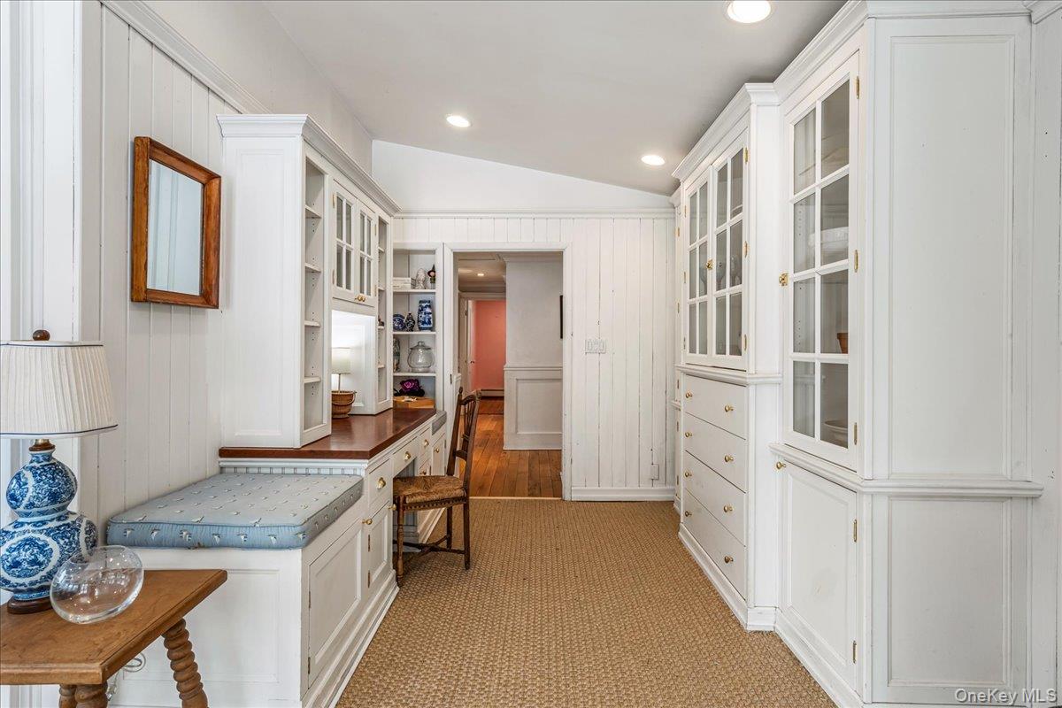 20 Harborview Drive Property Photo 16