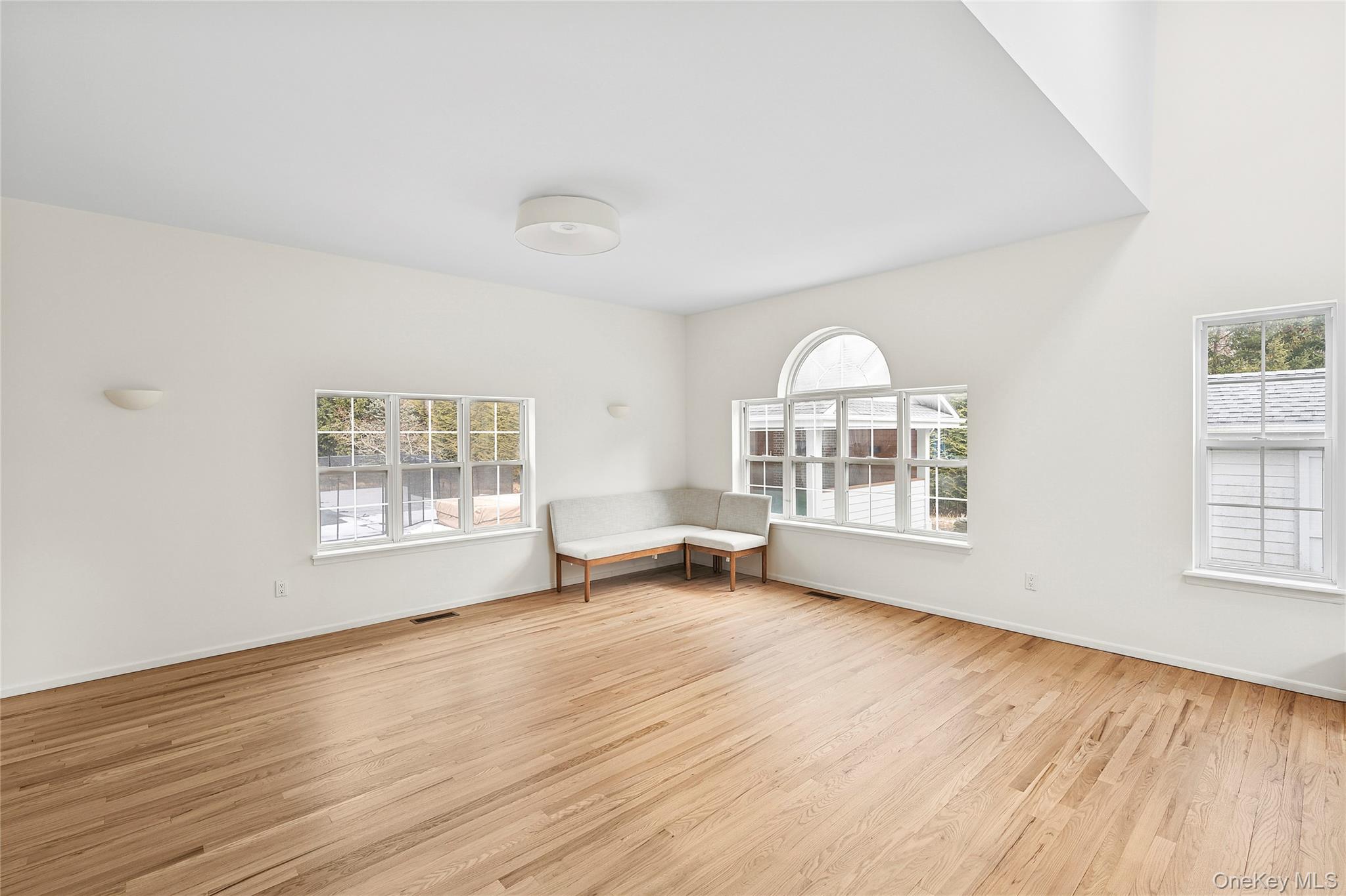 97 Spring Close Highway Property Photo 4