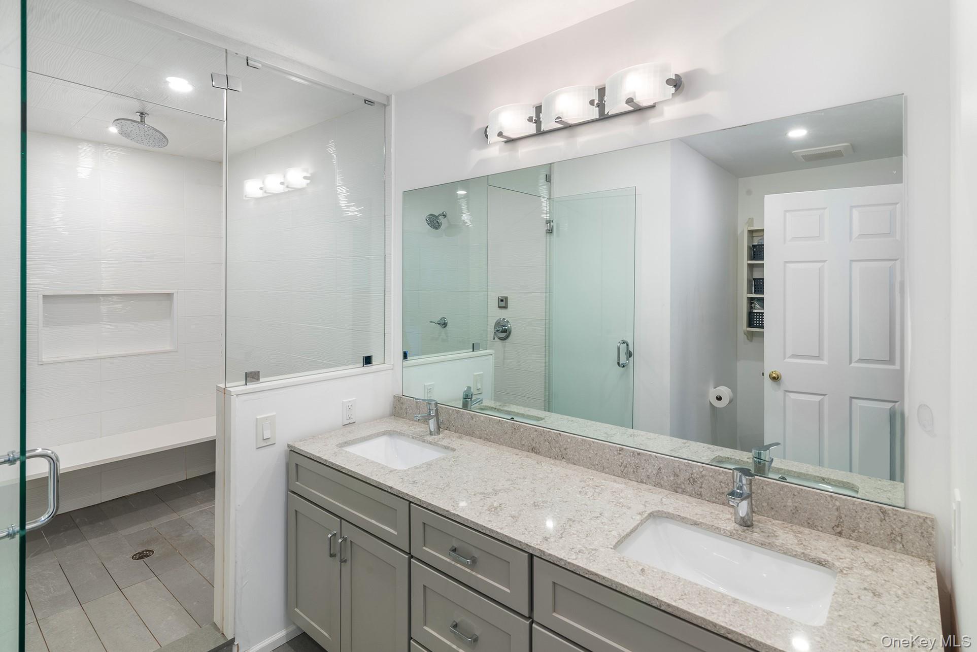 97 Spring Close Highway Property Photo 14