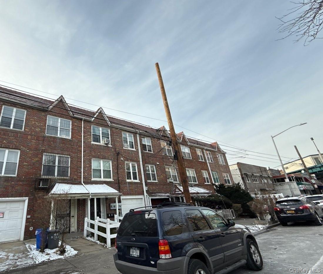 40-26 Benham Street Property Photo 4