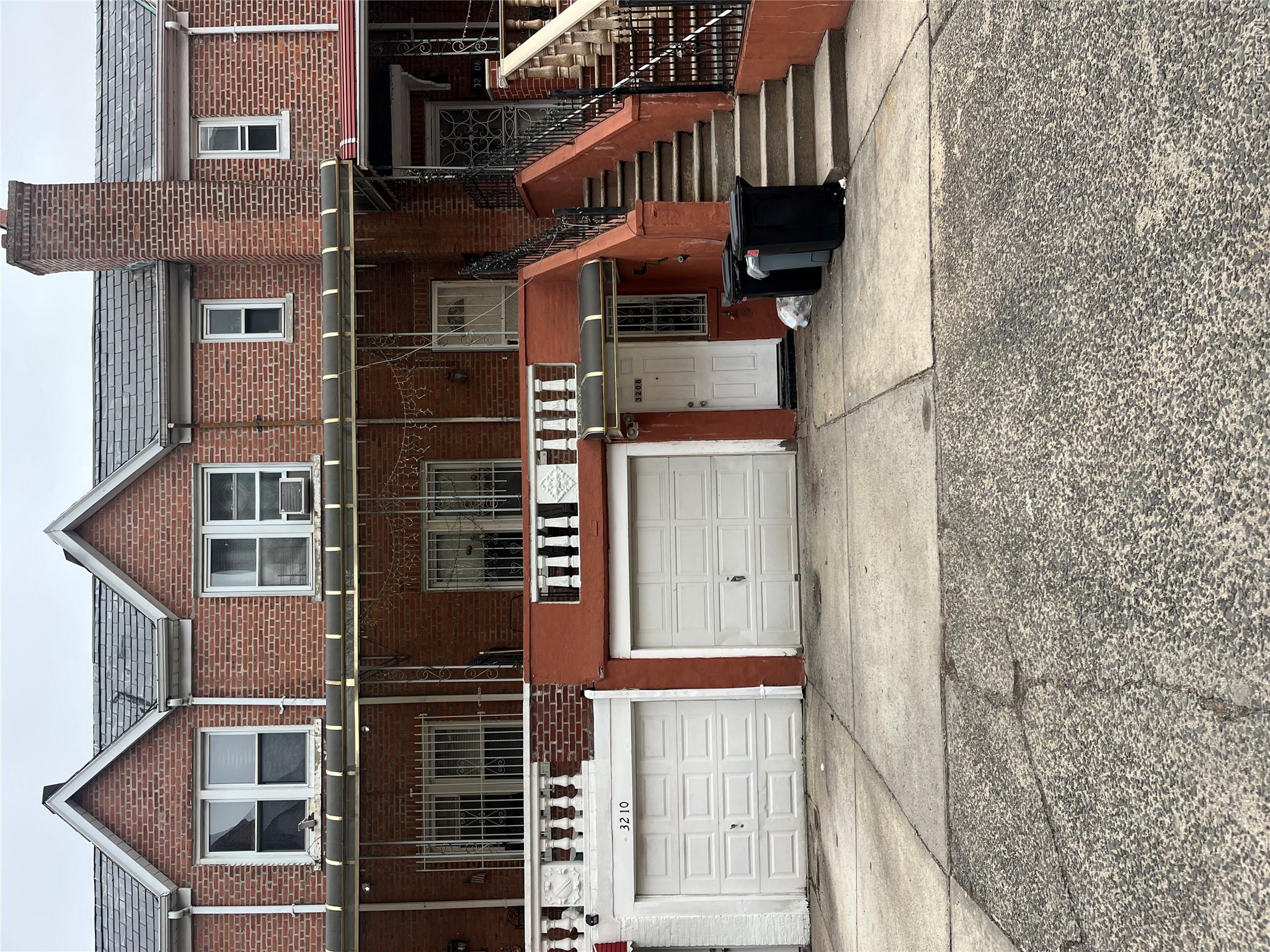 3208 88th Street Property Photo 2