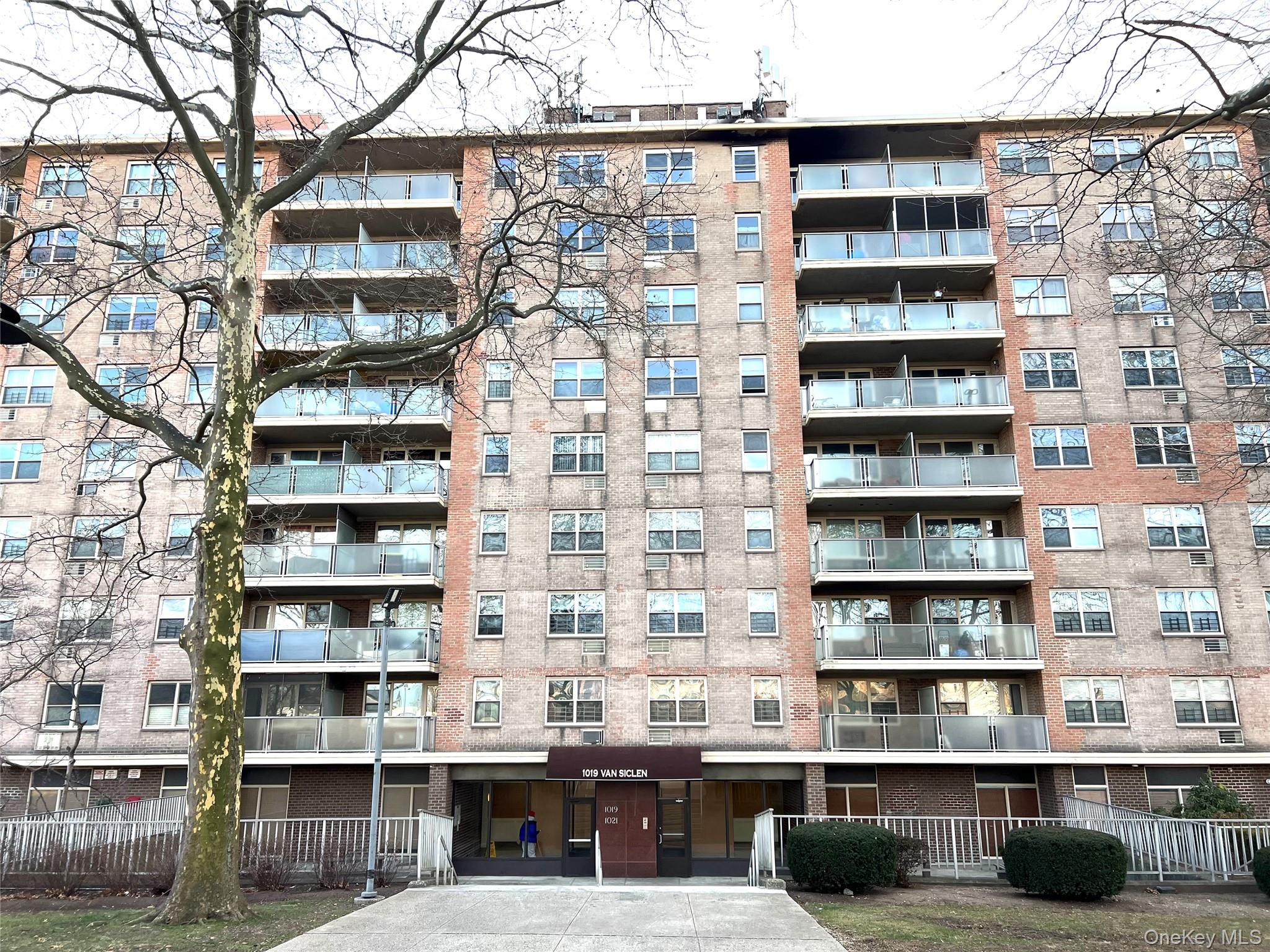1019 Van Siclen Avenue 5G Property Photo 1