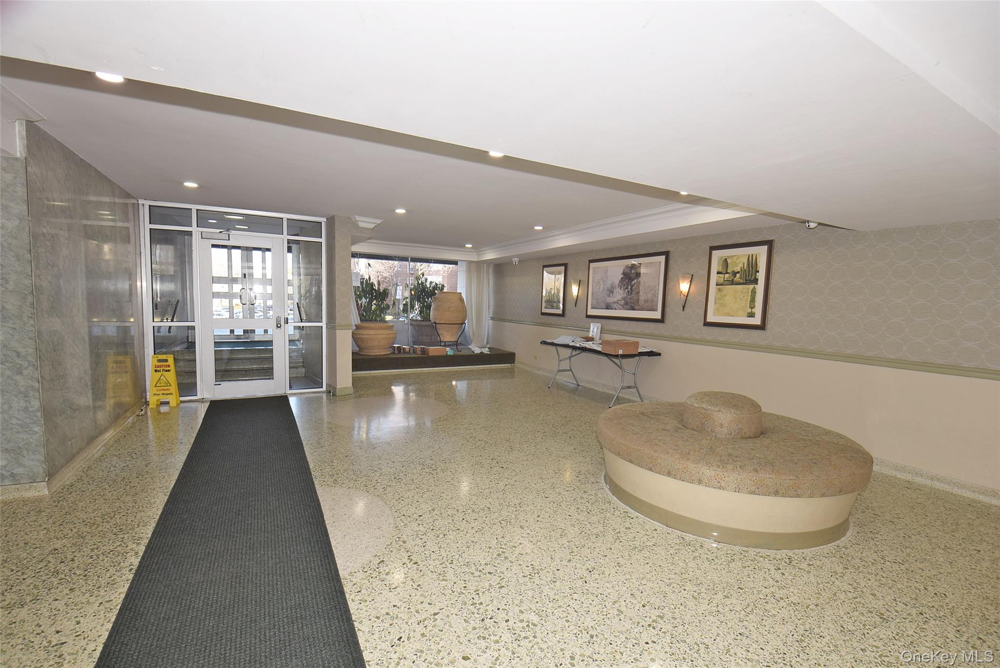 211-10 18 Avenue 4j Property Photo 4