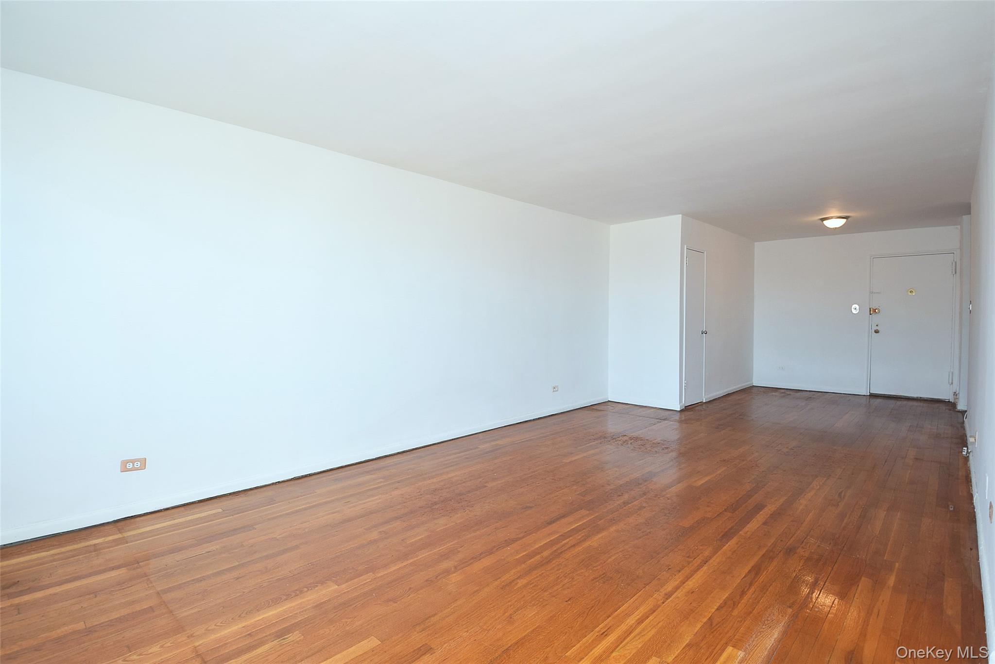 211-10 18 Avenue 4j Property Photo 9