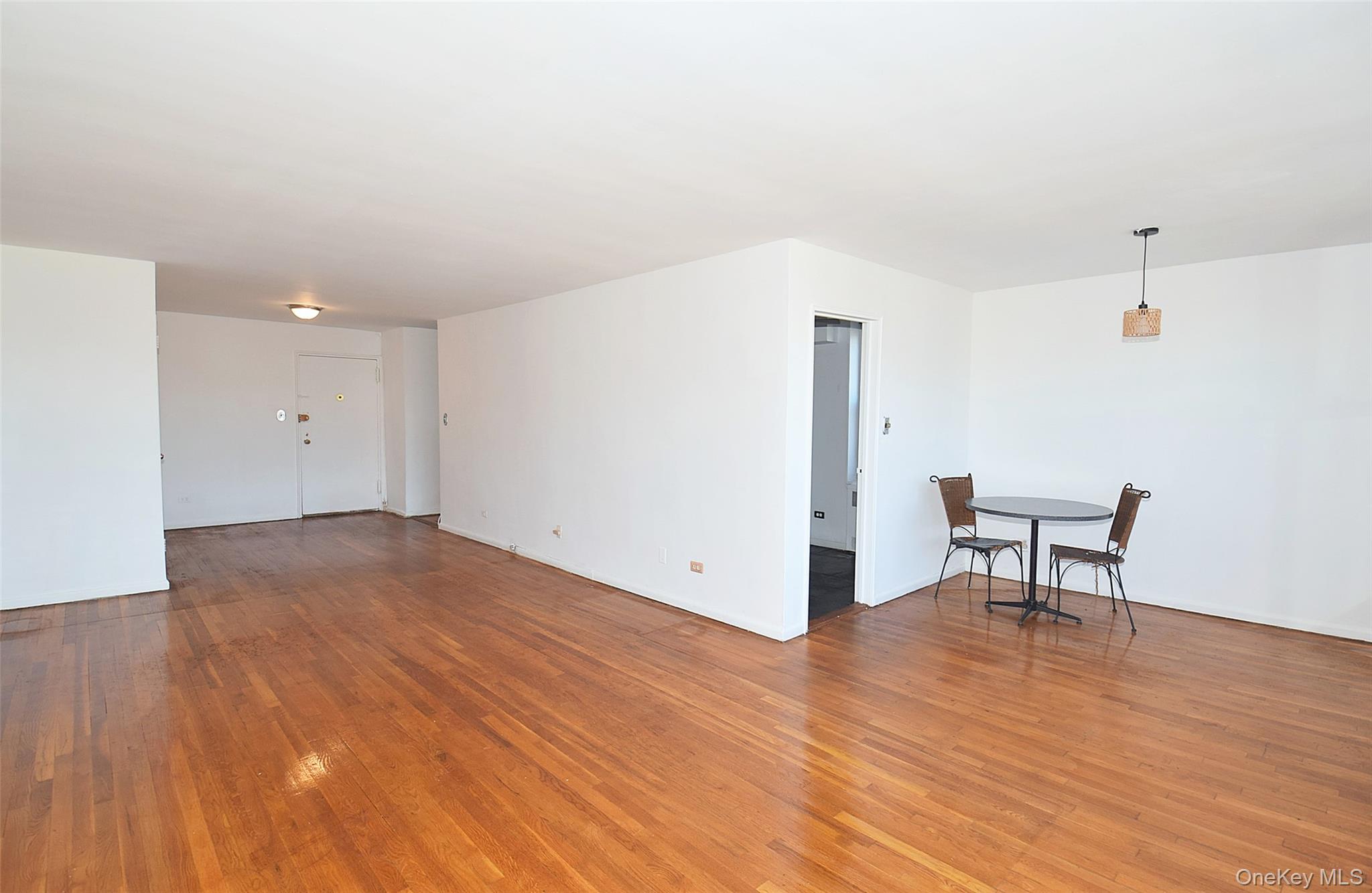 211-10 18 Avenue 4j Property Photo 10