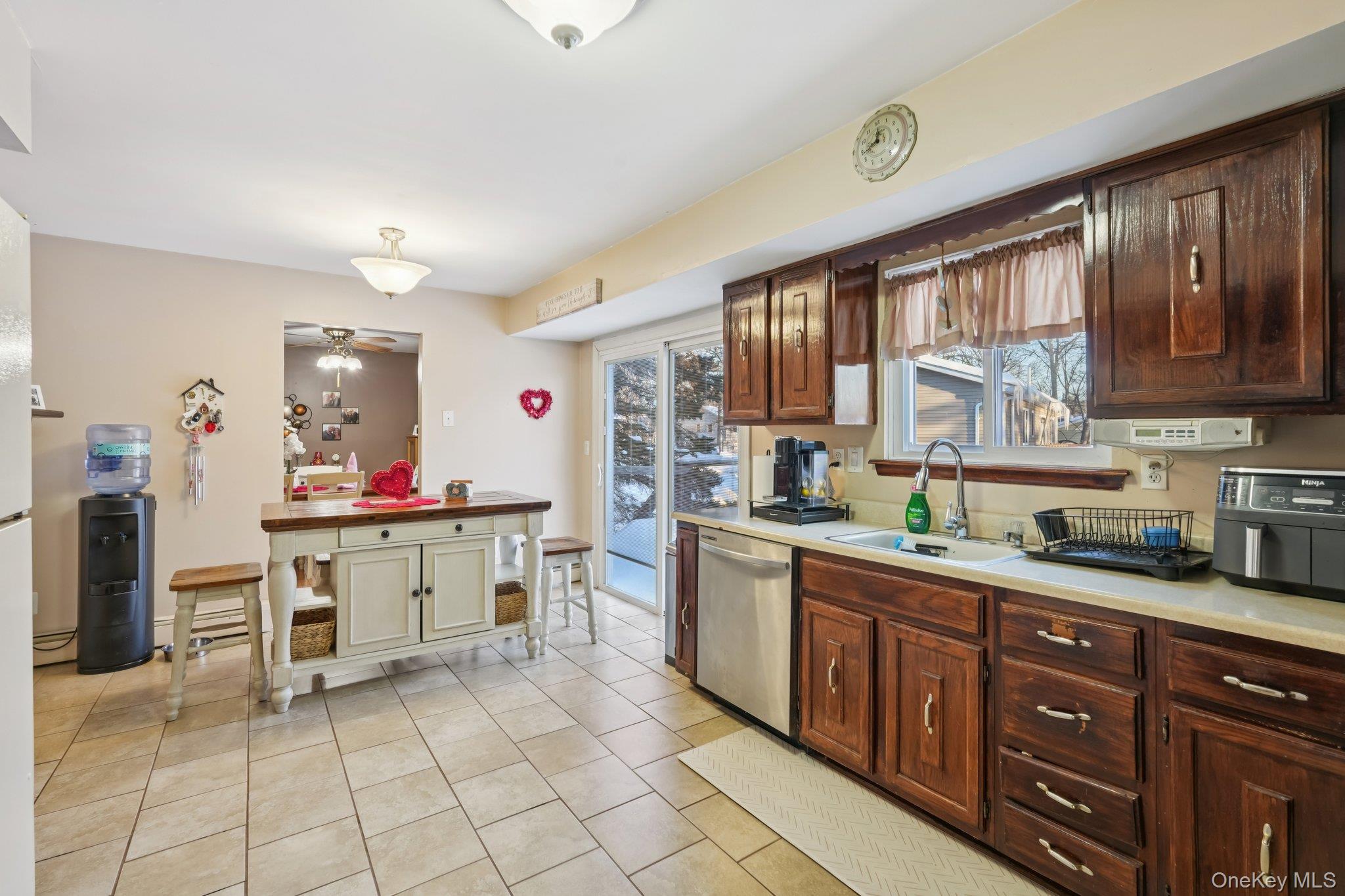 150 Lake Region Boulevard Property Photo 19