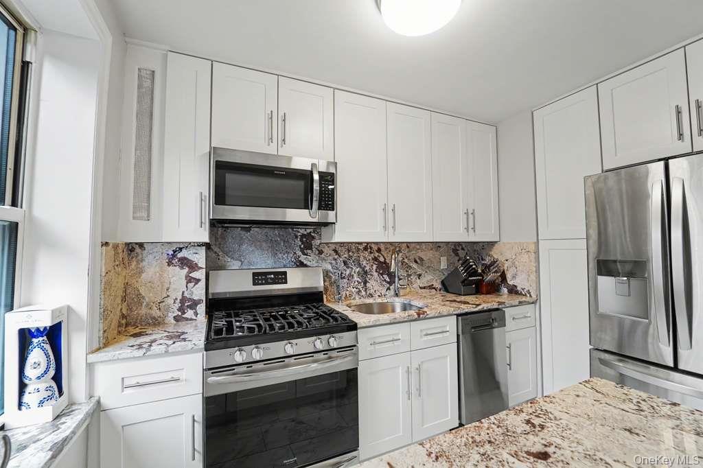 141-35 78th Road 2-m Property Photo 6