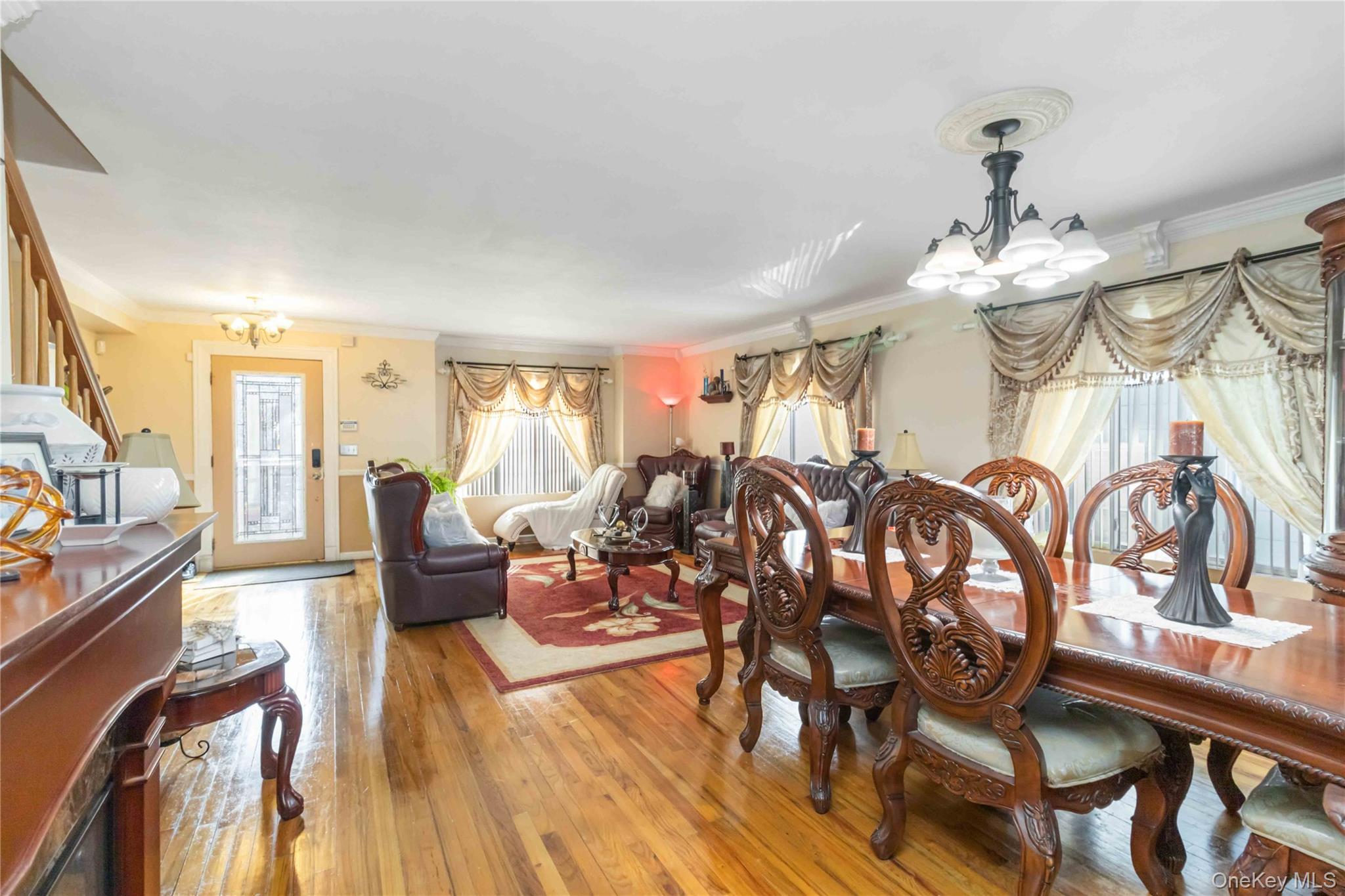 25 South Street Property Photo 9