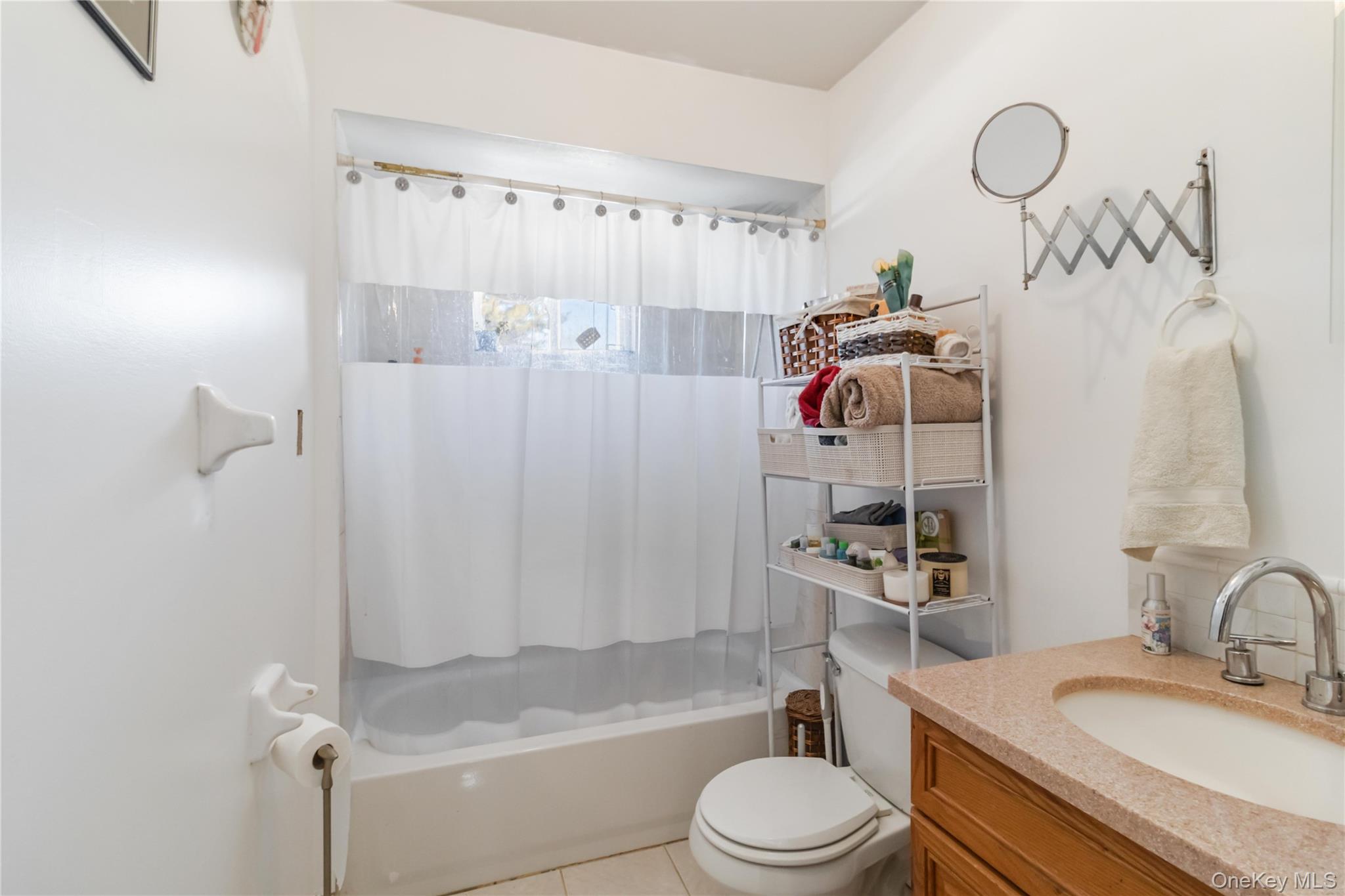 25 South Street Property Photo 19