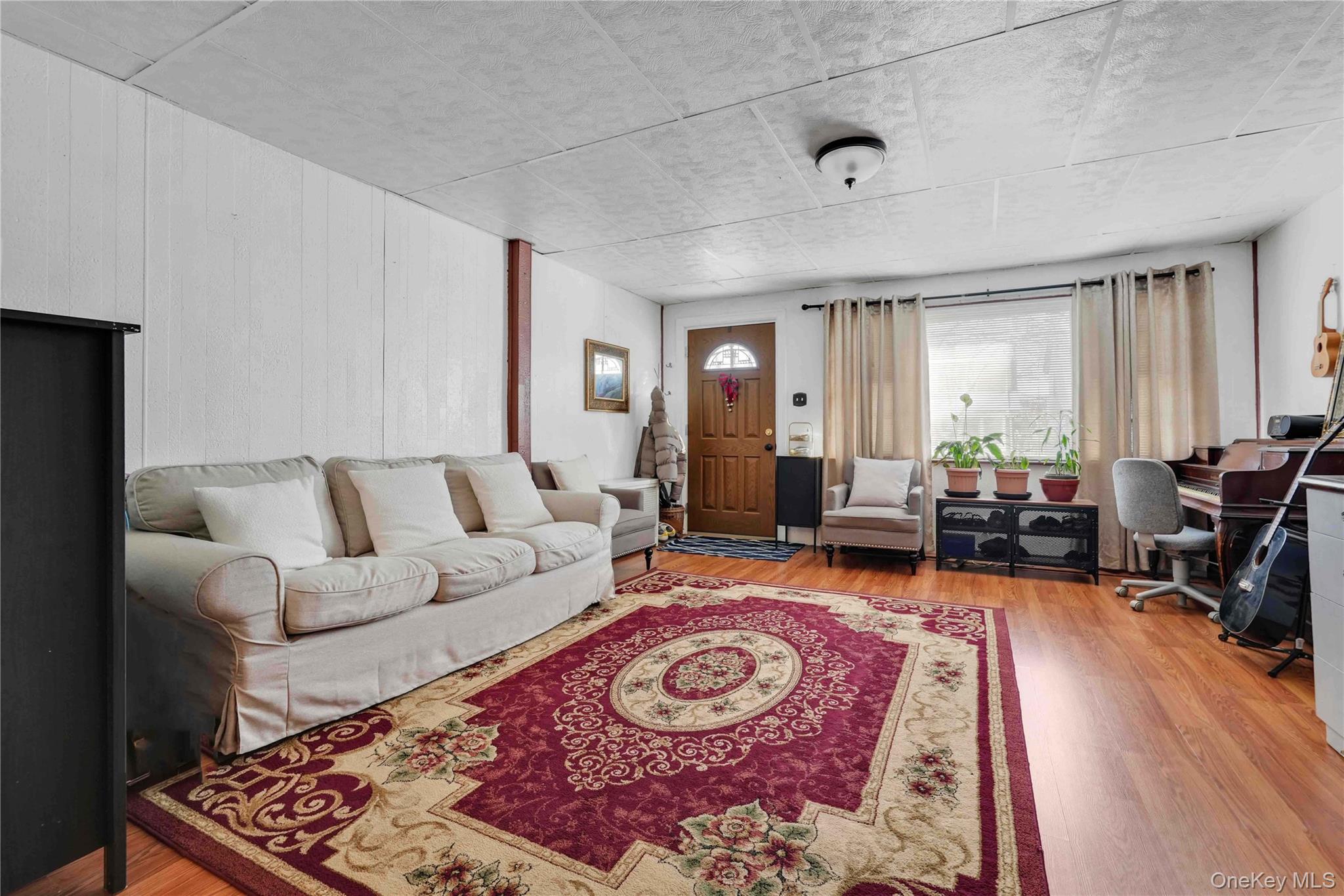 8060 162nd Street Property Photo 5