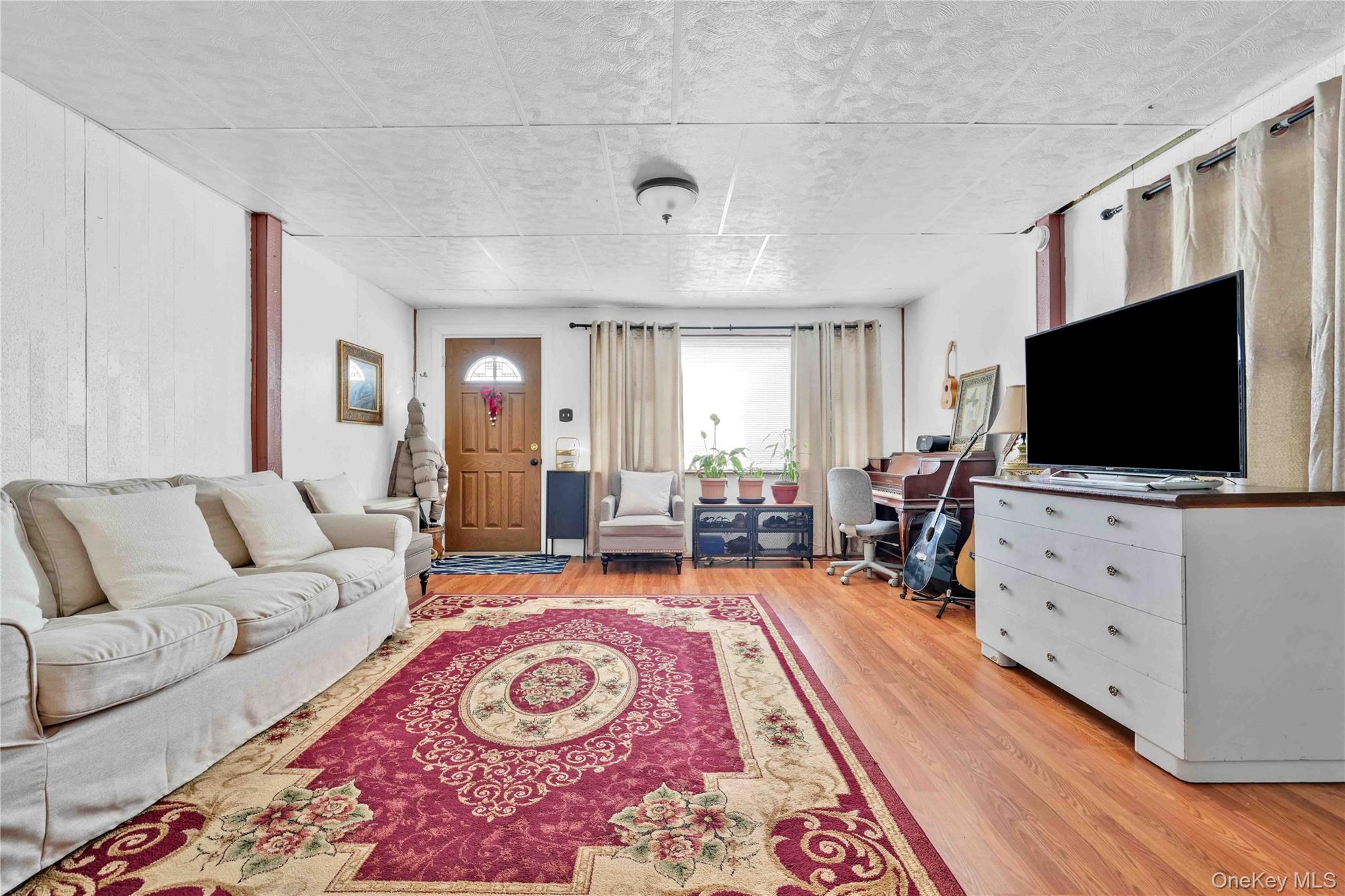 8060 162nd Street Property Photo 7