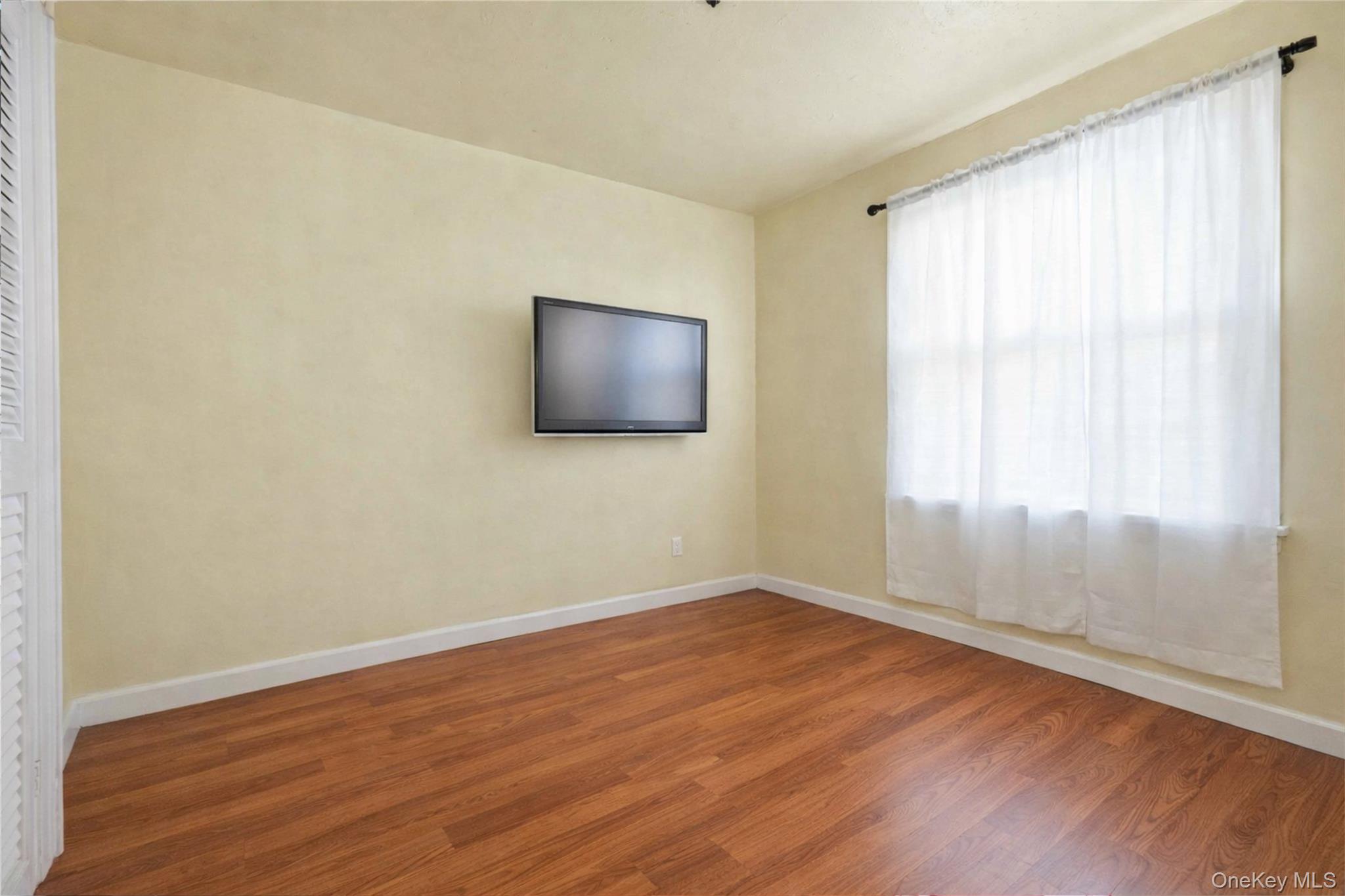 8060 162nd Street Property Photo 16