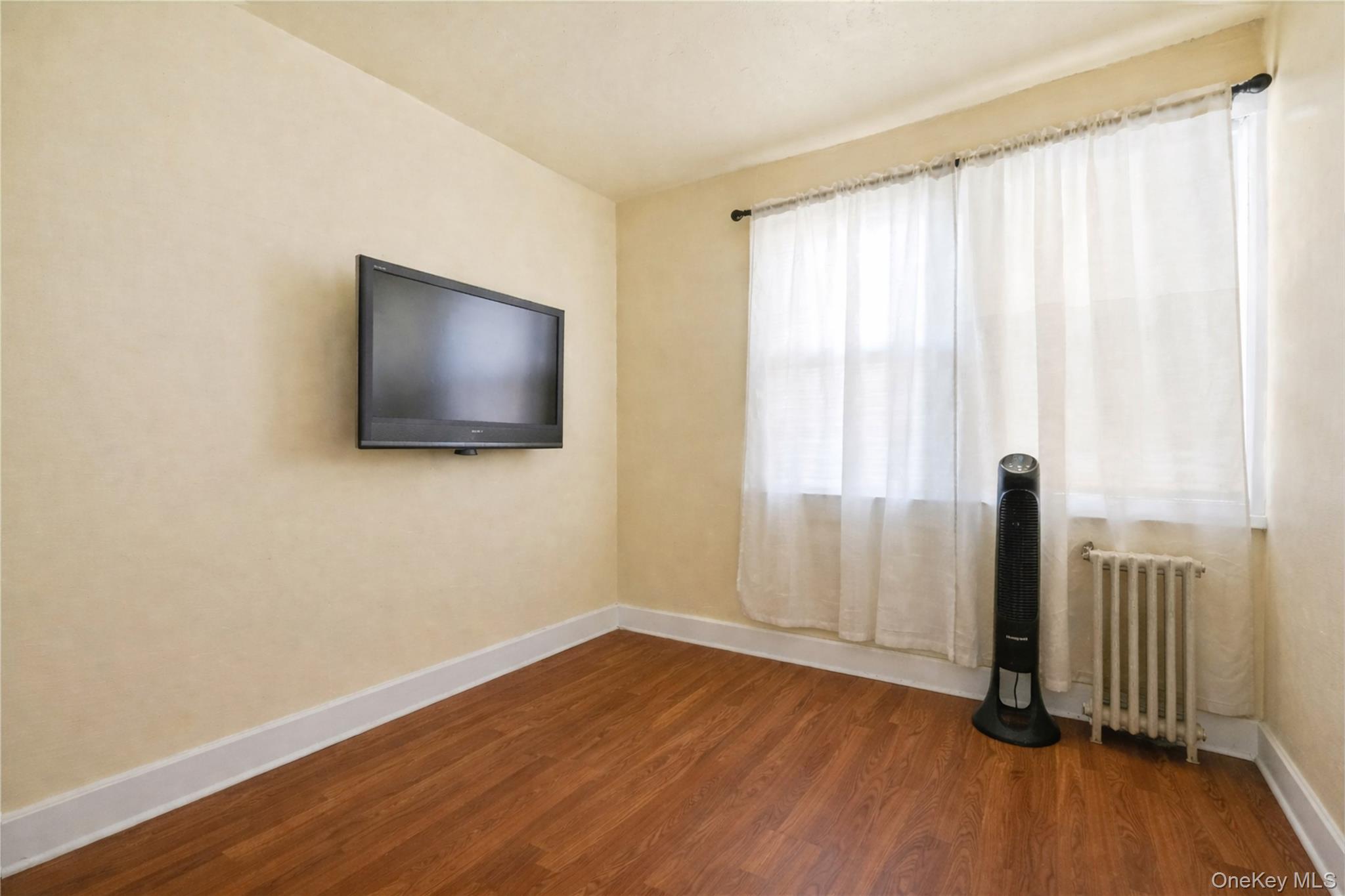 8060 162nd Street Property Photo 17