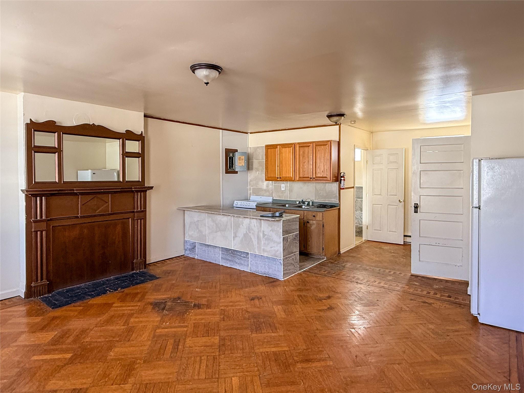 6 Church Street Property Photo 33