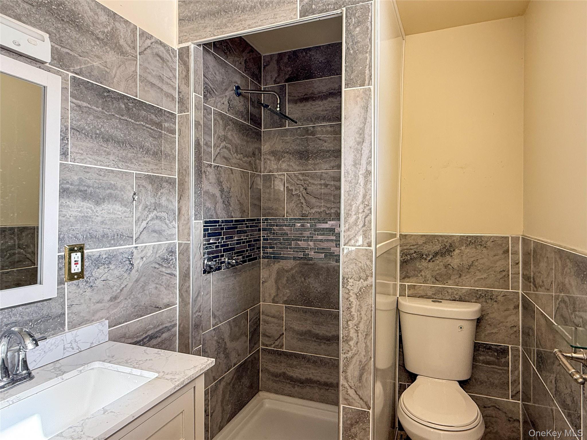 6 Church Street Property Photo 34