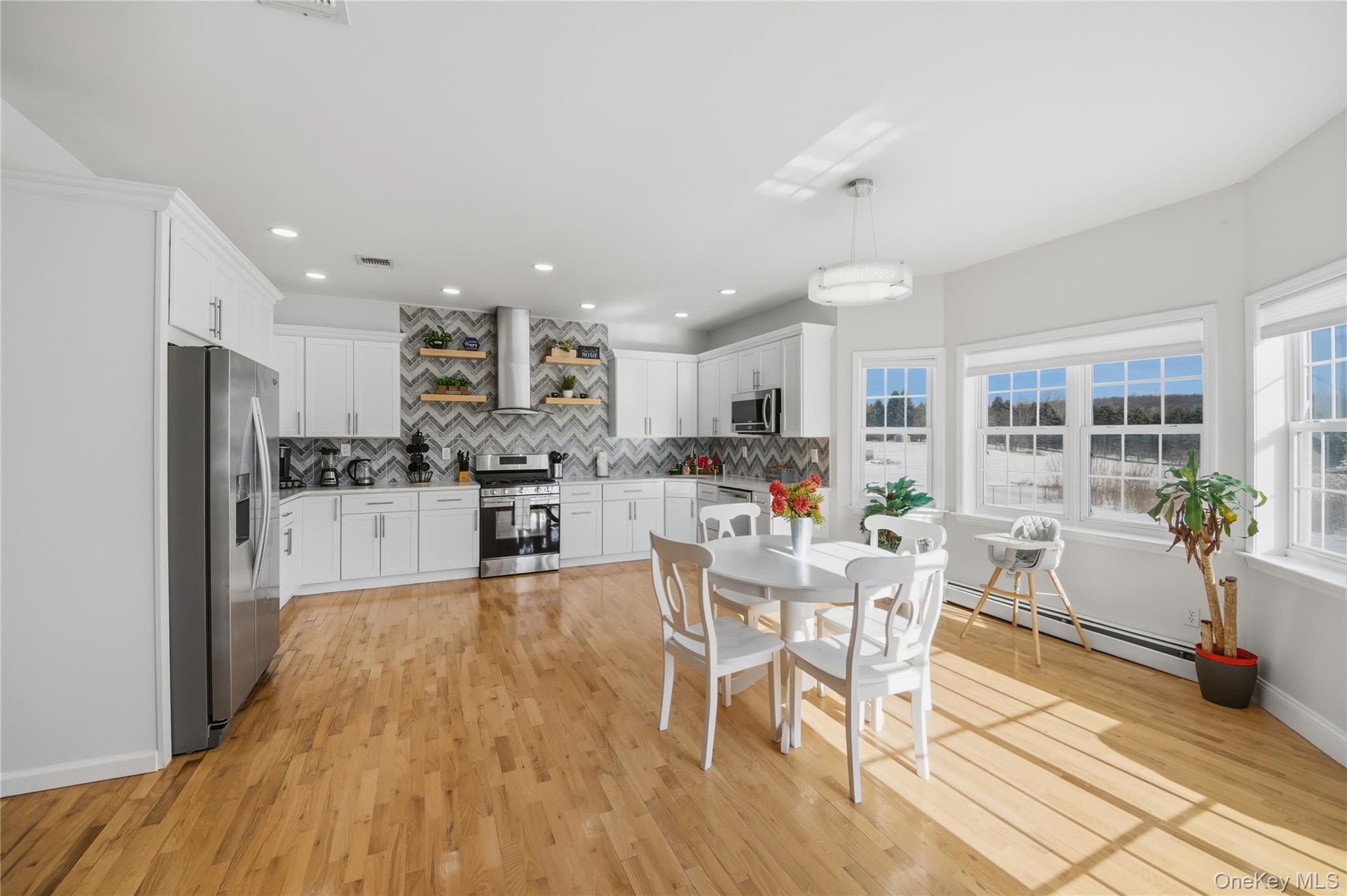 4 Picnic Woods Road Property Photo 4