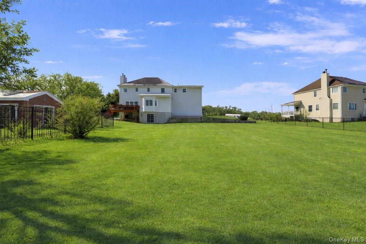 4 Picnic Woods Road Property Photo 32