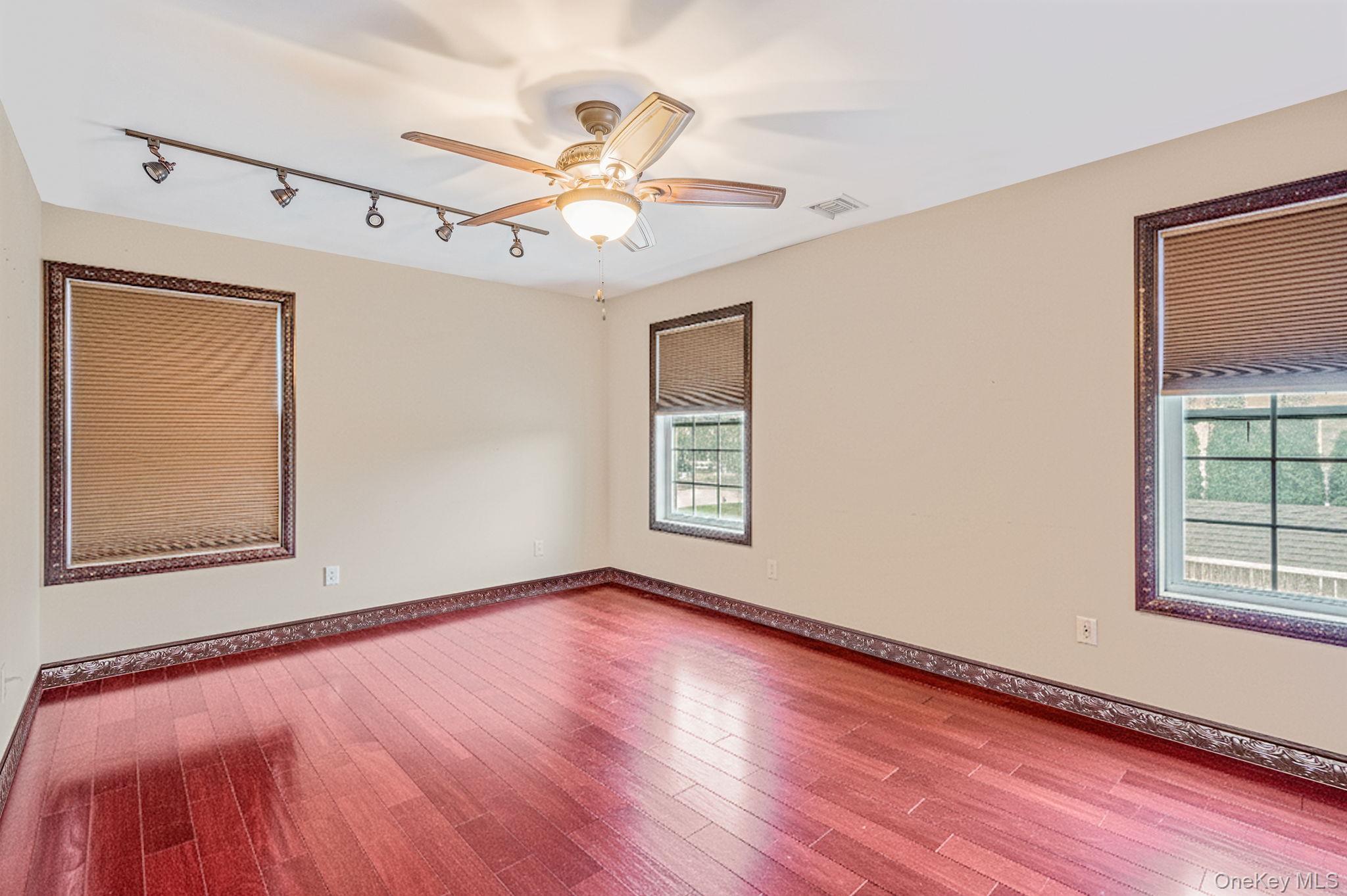 120 Waldo Street Property Photo 6
