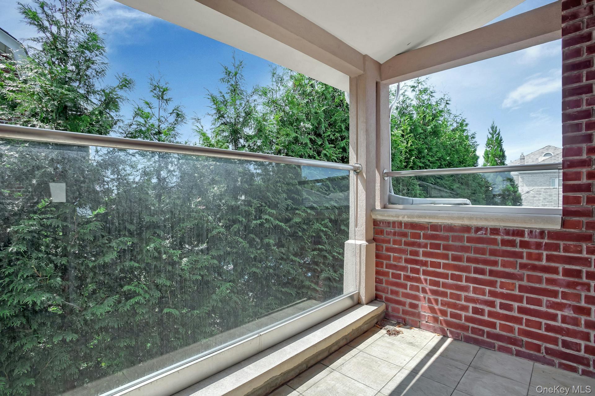 5 Boulevard Property Photo 29
