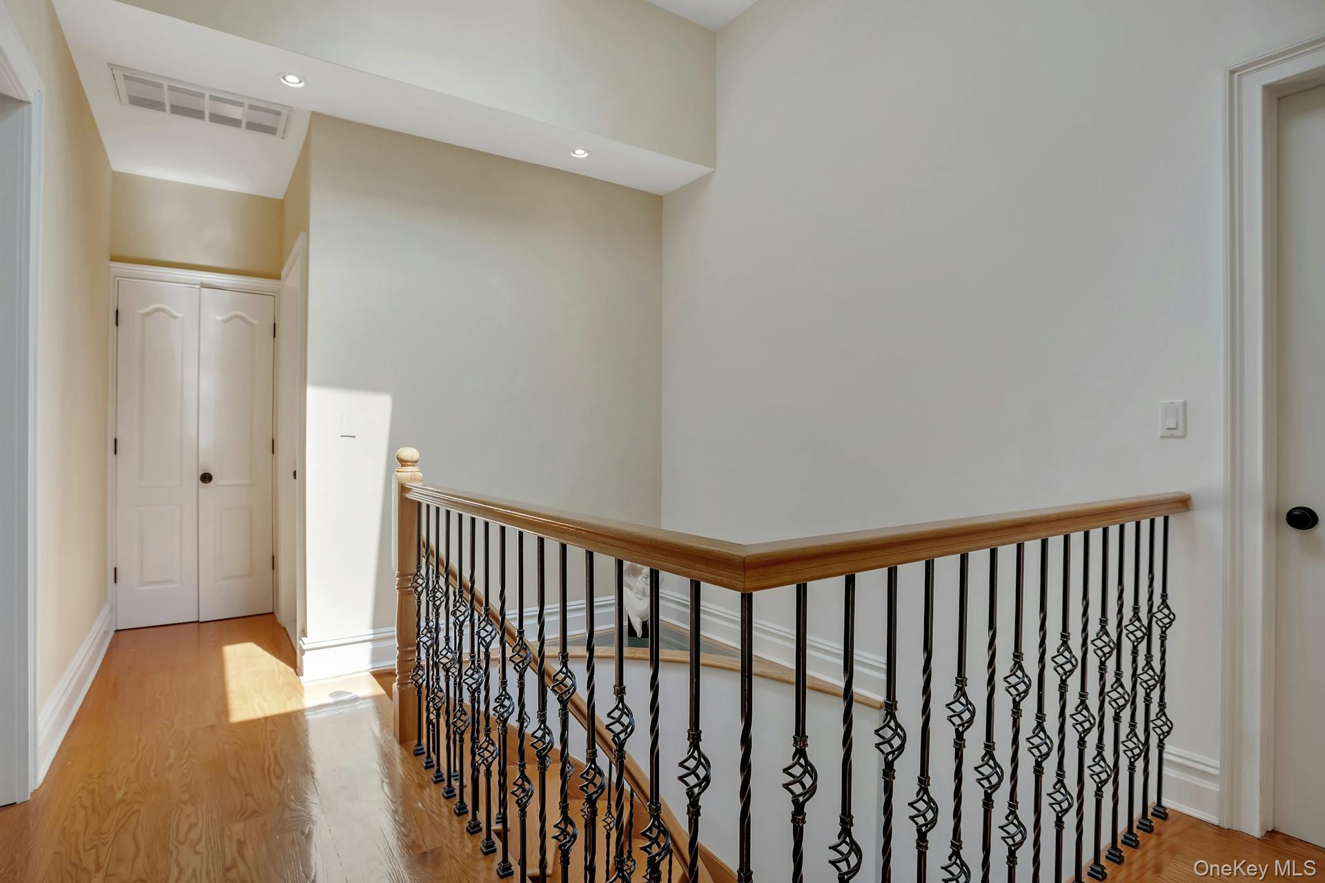 5 Boulevard Property Photo 30