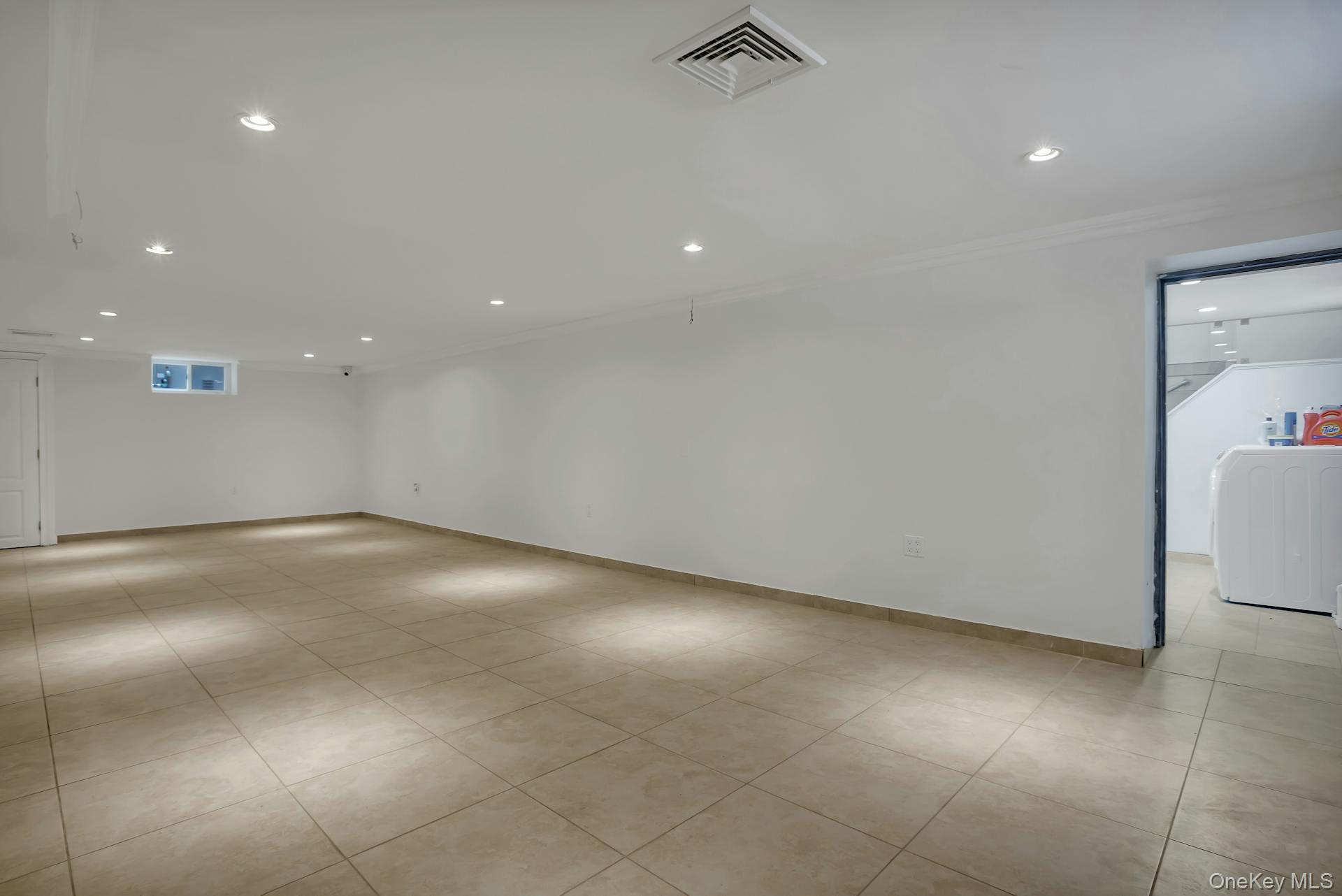 5 Boulevard Property Photo 33