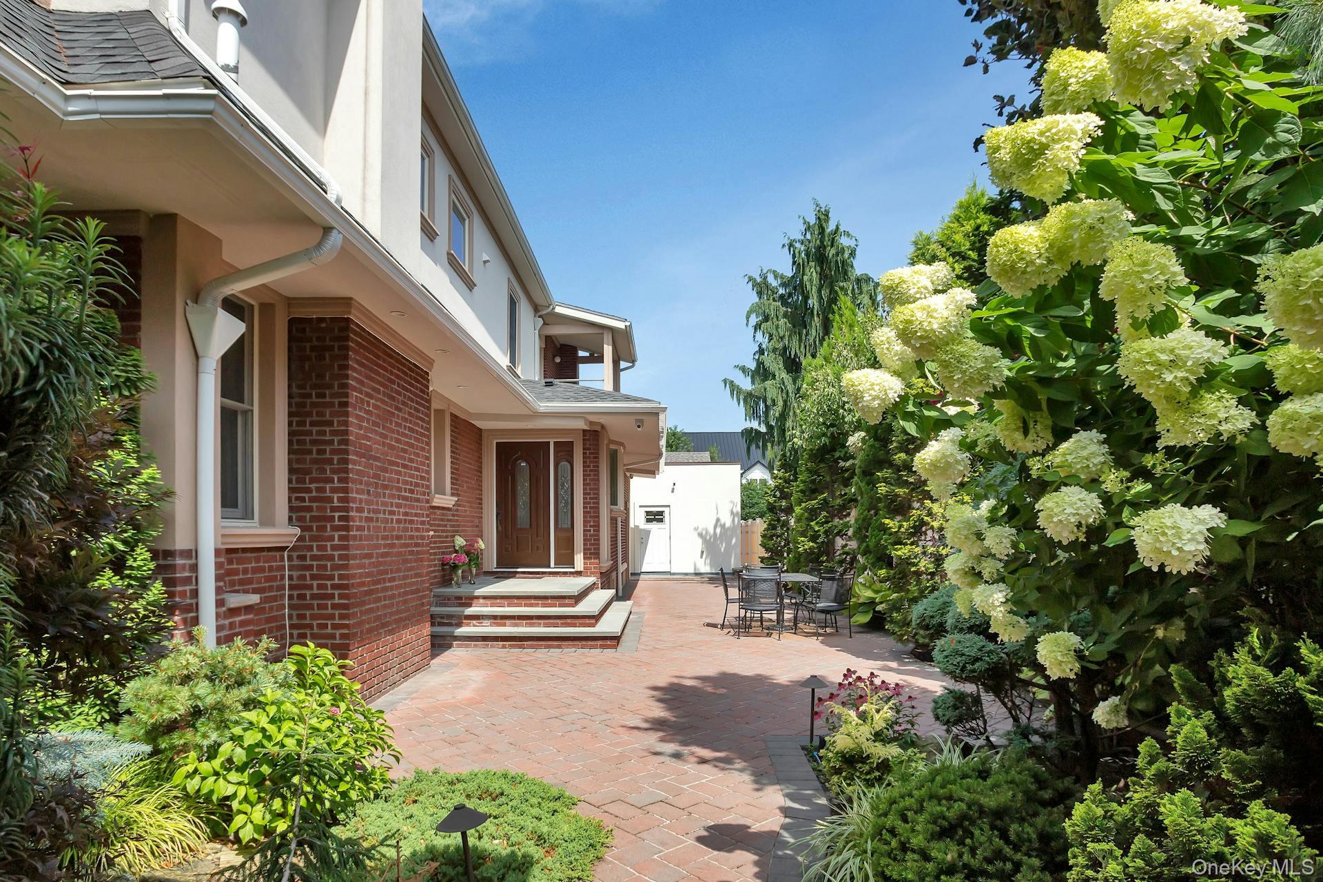 5 Boulevard Property Photo 39