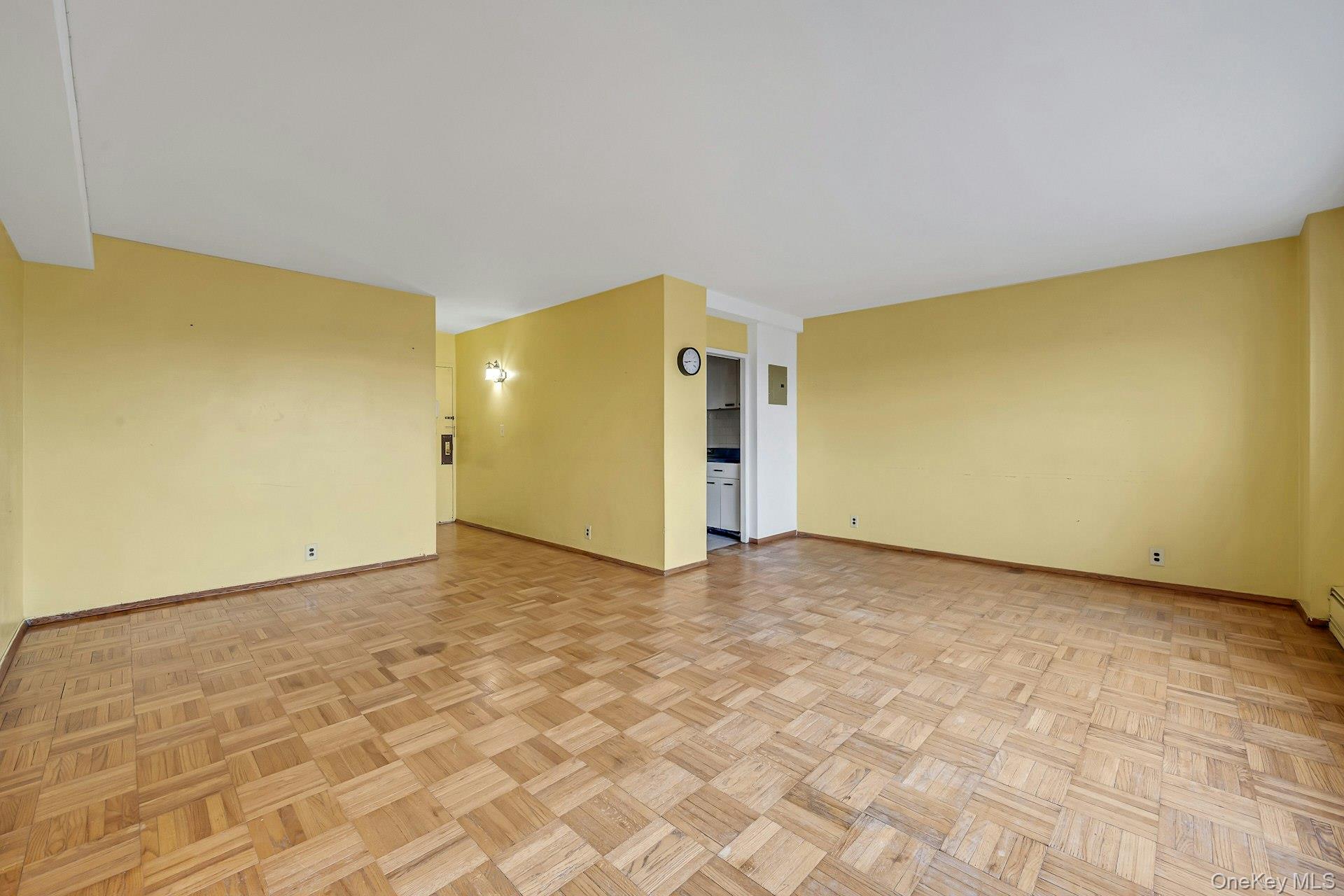 1 Fordham Hill Oval 12c Property Photo 3
