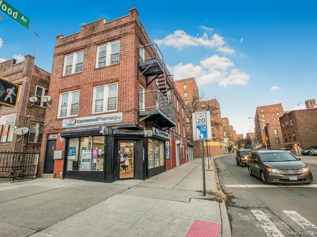 1406 White Plains Road Property Photo 1