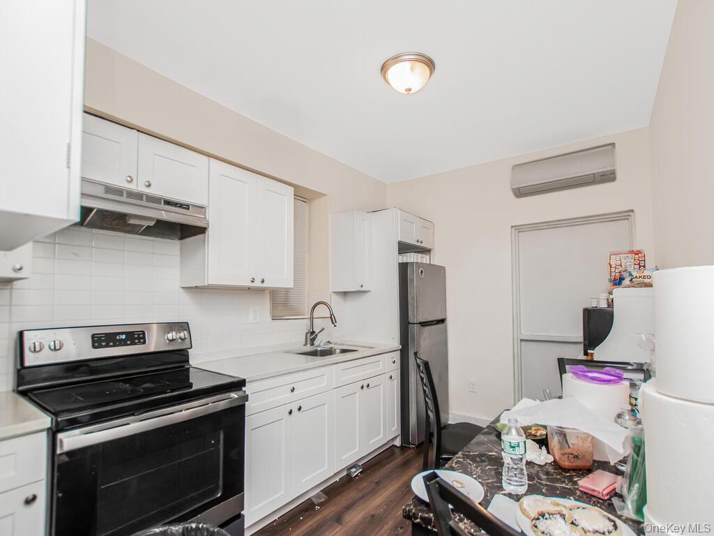 1406 White Plains Road Property Photo 15