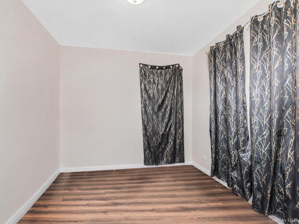 1406 White Plains Road Property Photo 29