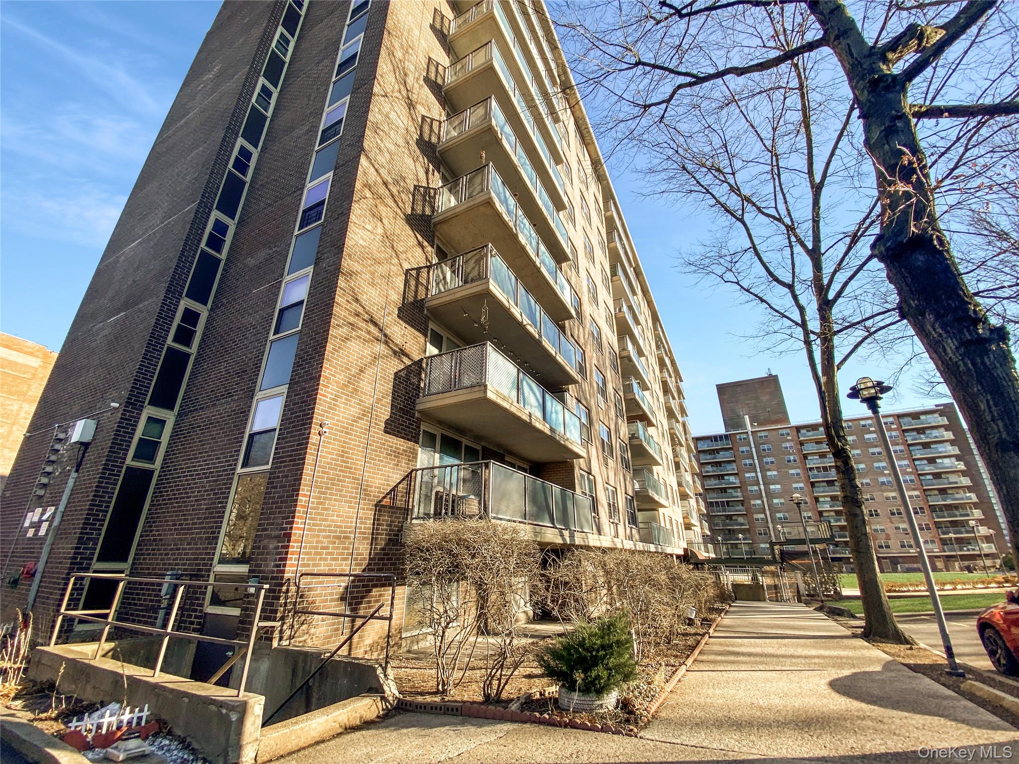 200 Cozine Avenue 9k Property Photo 2