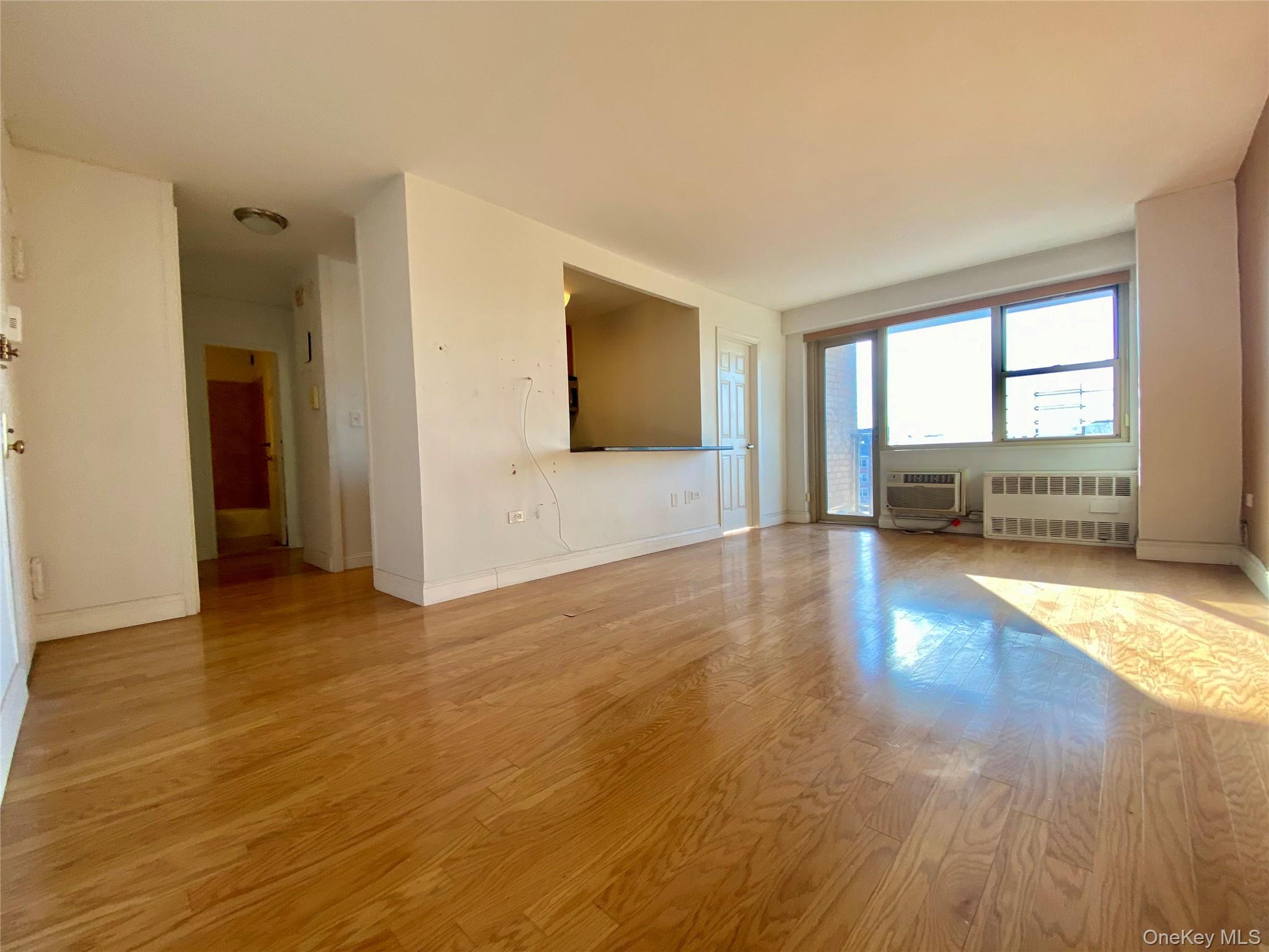 200 Cozine Avenue 9k Property Photo 5