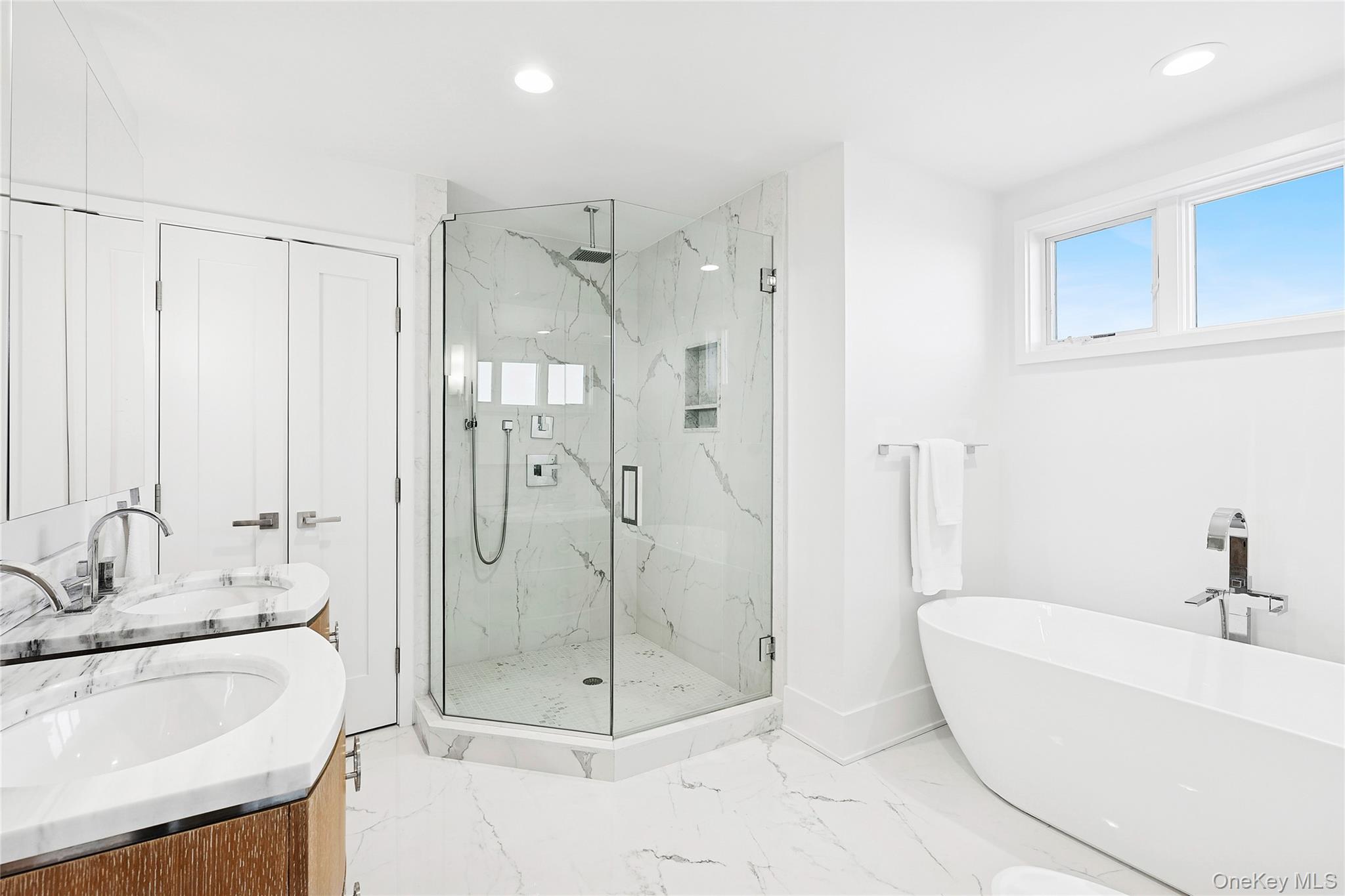617 Dune Road Property Photo 15