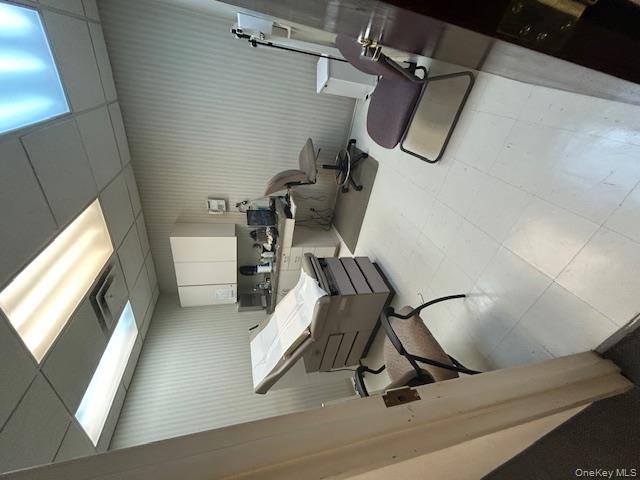 8015 164th Street Property Photo 4
