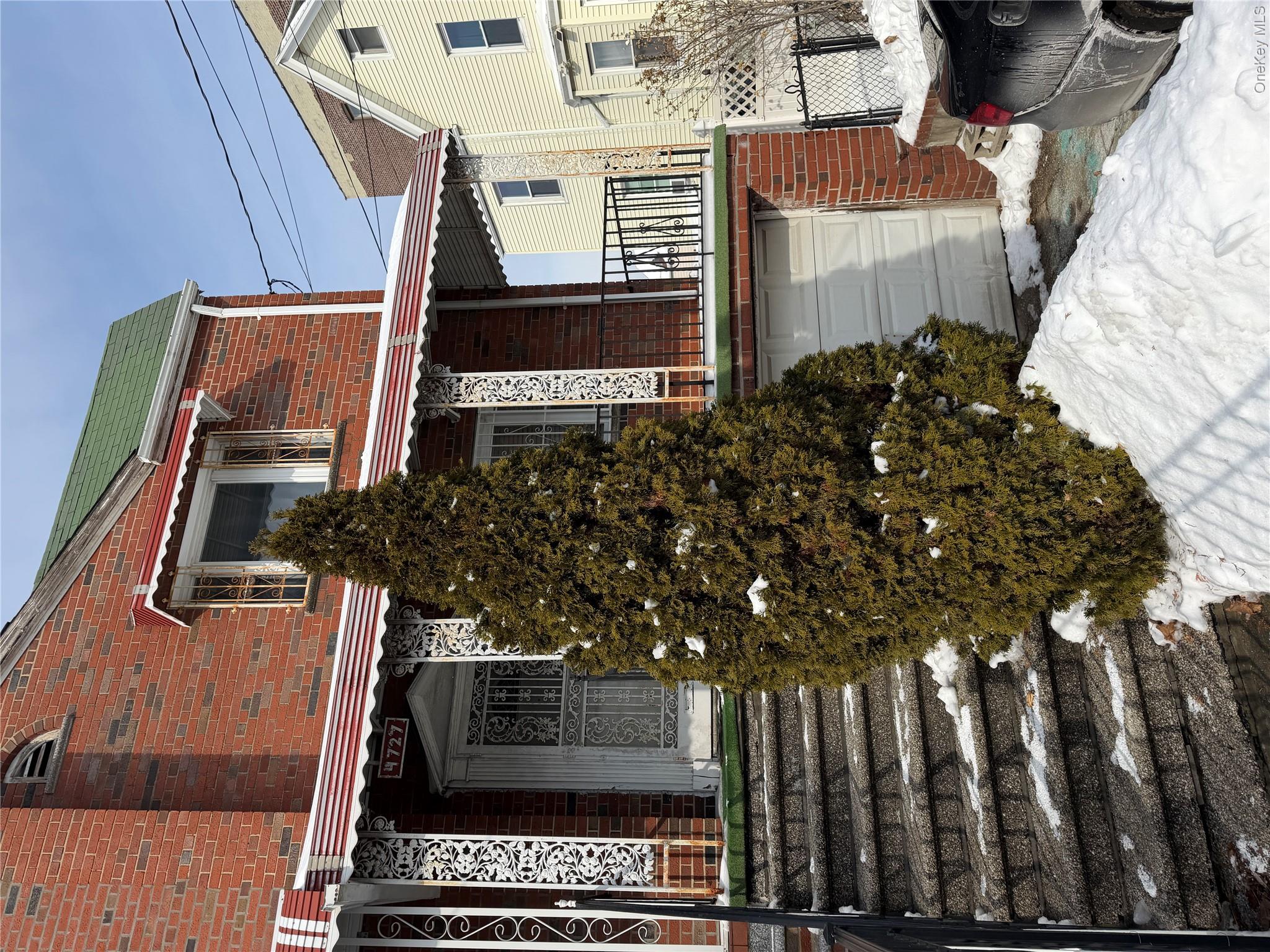 4727 Matilda Avenue Property Photo 2