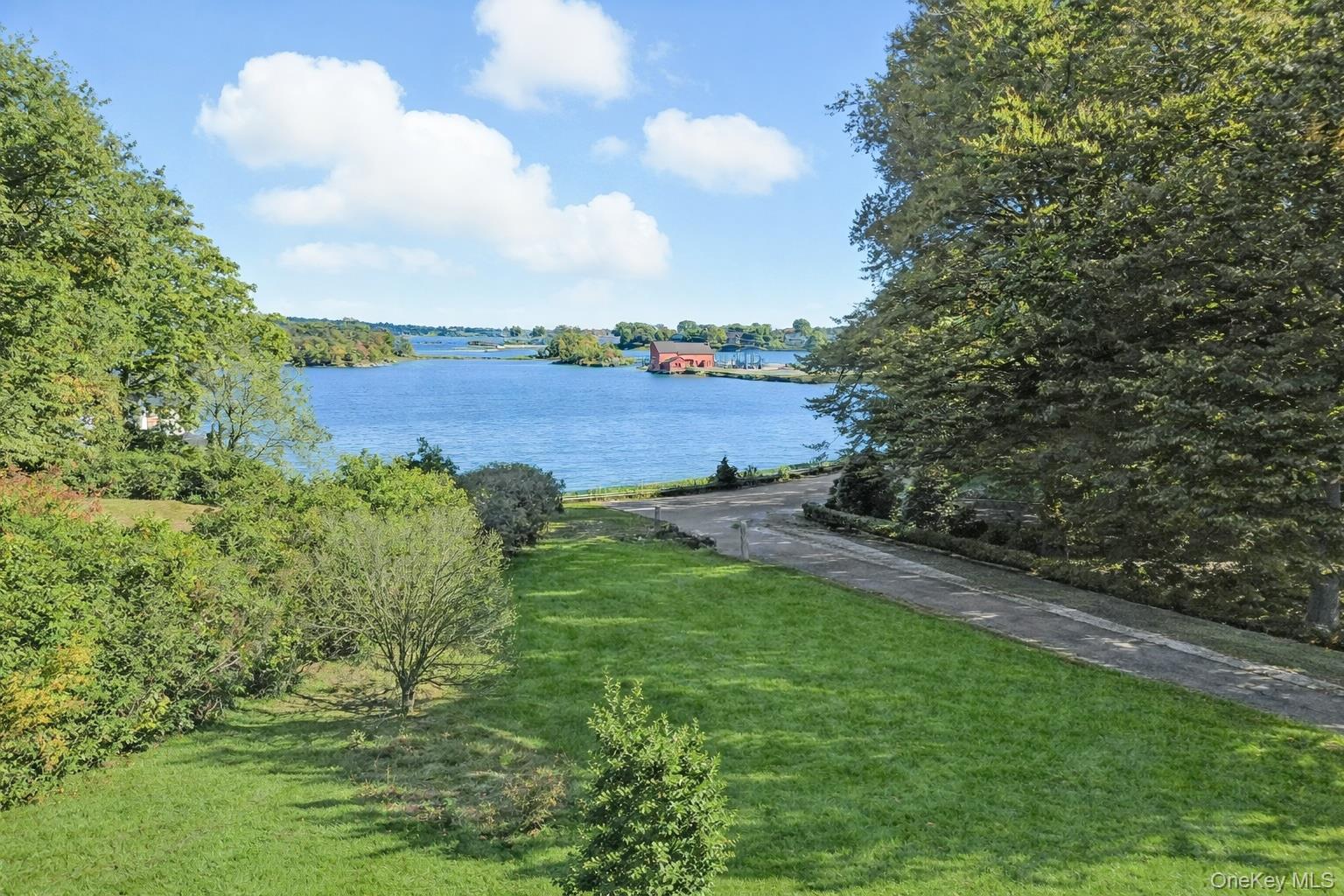 162 Kirby Lane Property Photo 4