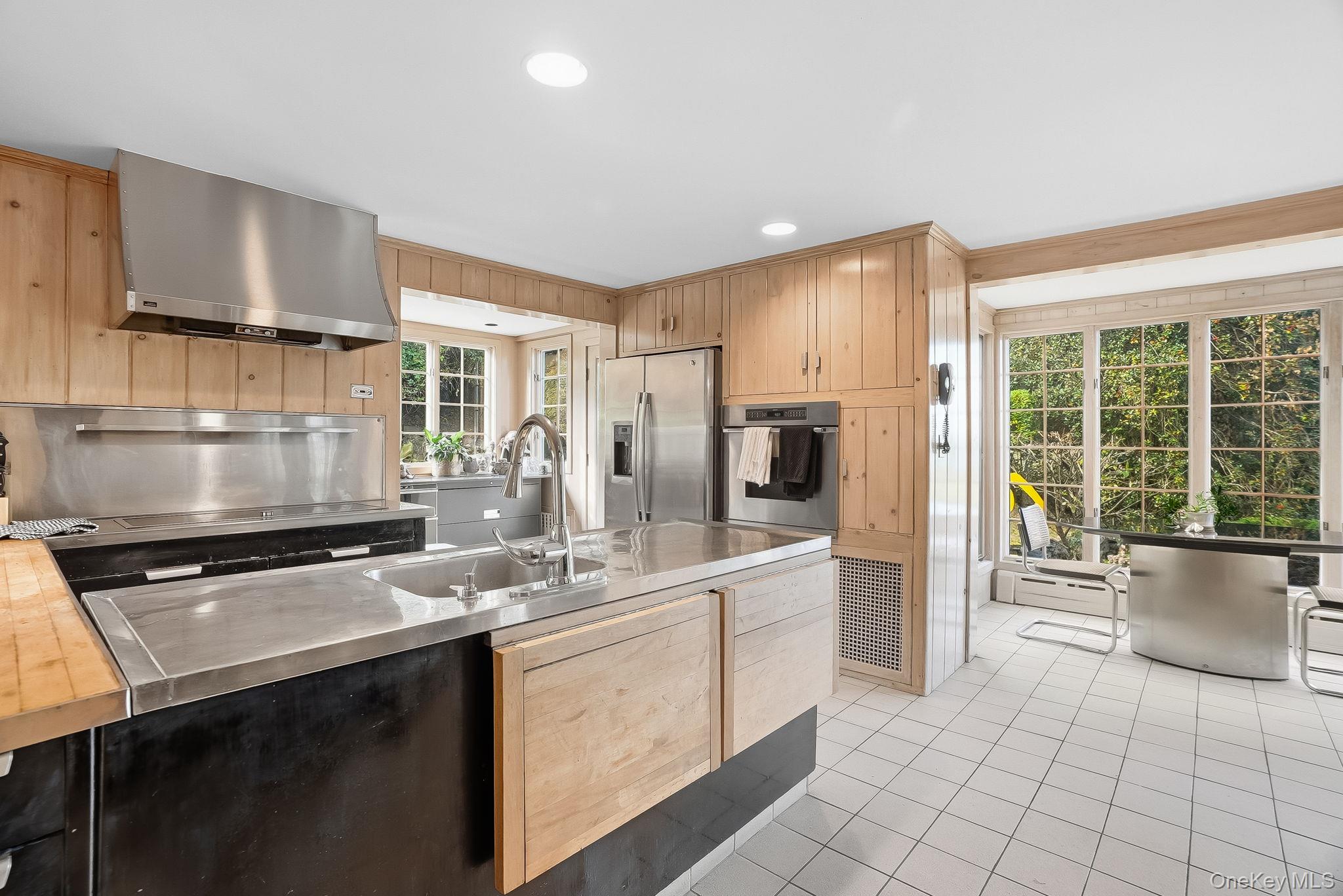 162 Kirby Lane Property Photo 10