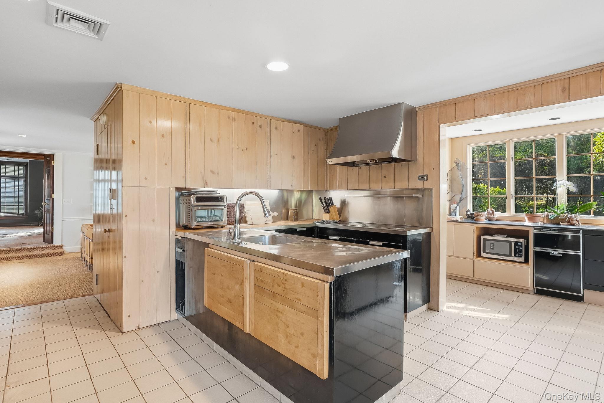 162 Kirby Lane Property Photo 11