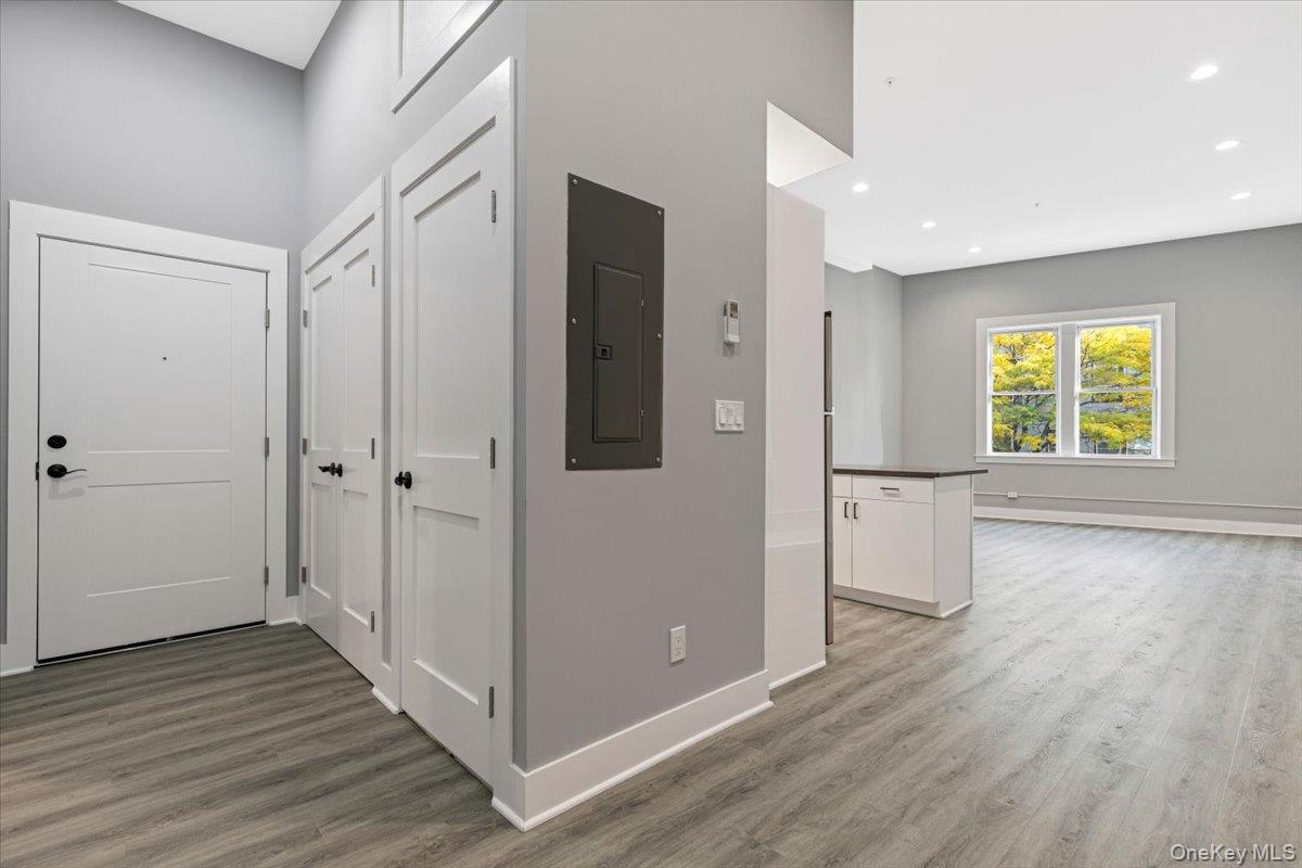 47 Beekman Avenue 32 Property Photo 1