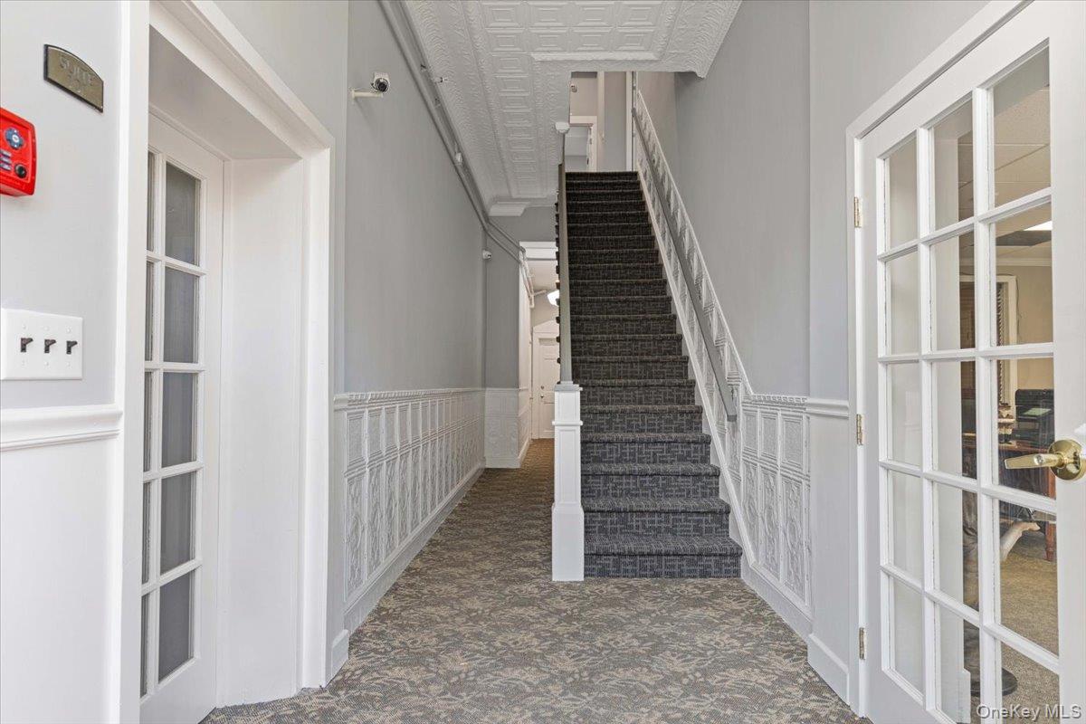 47 Beekman Avenue 32 Property Photo 10