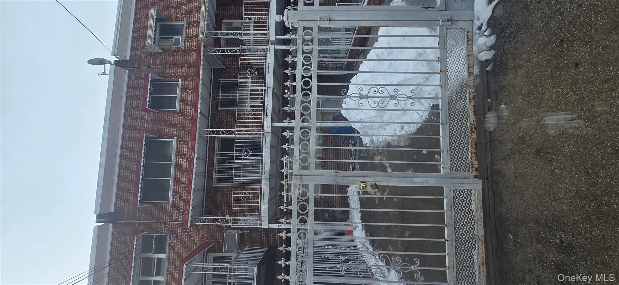 405 Saint Lawrence Avenue Property Photo 1