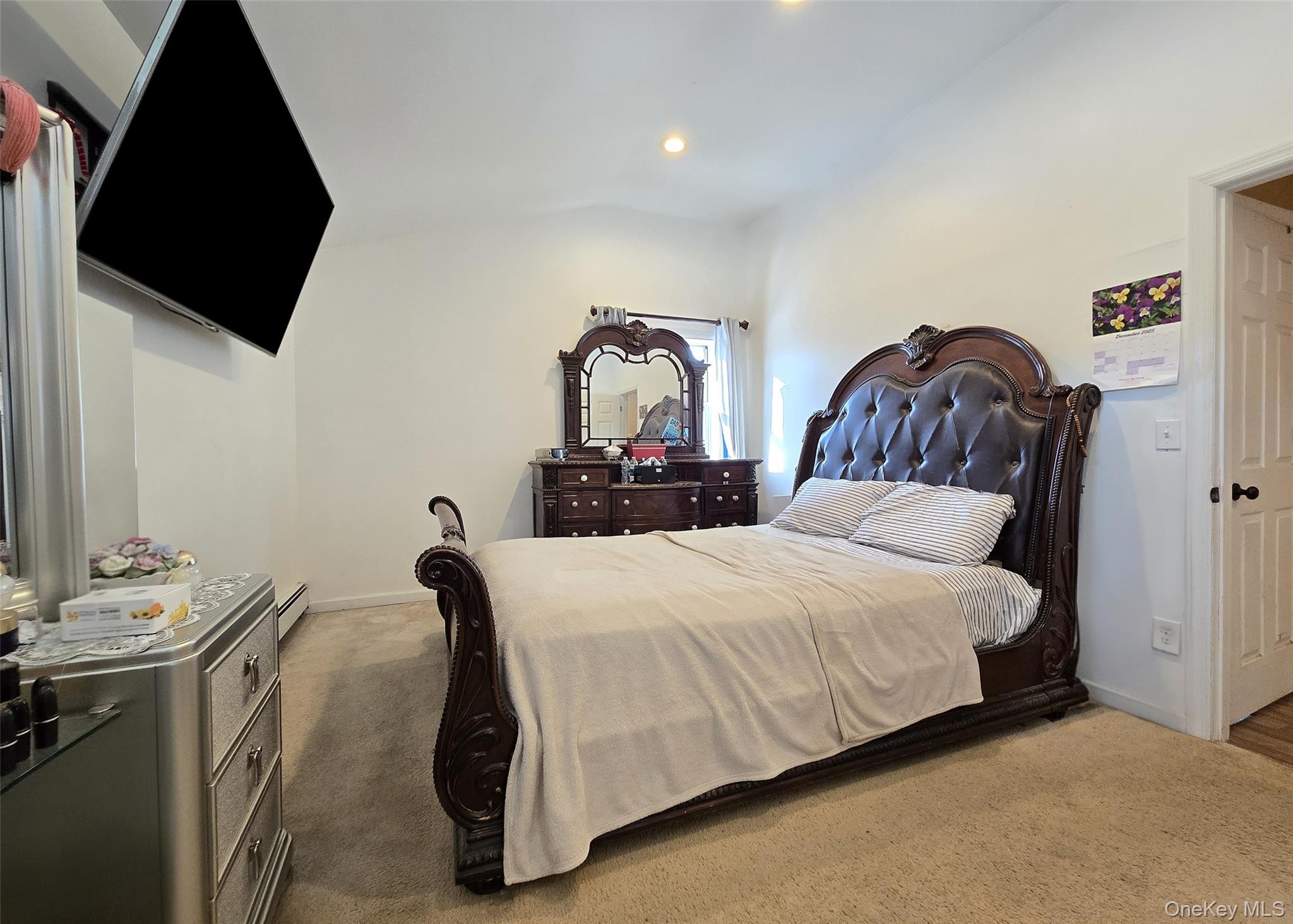 54 Beacon Street Property Photo 8
