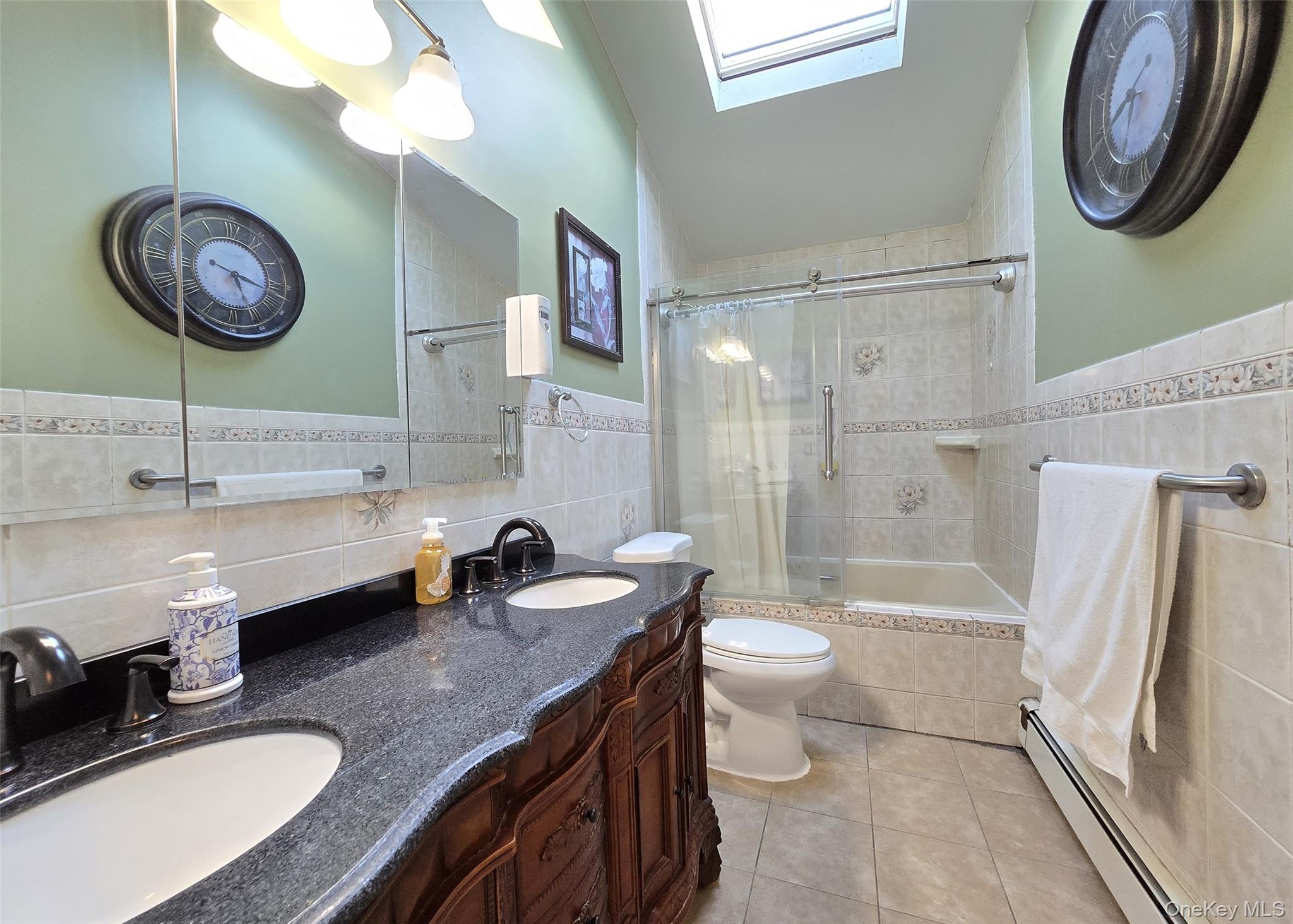 54 Beacon Street Property Photo 9