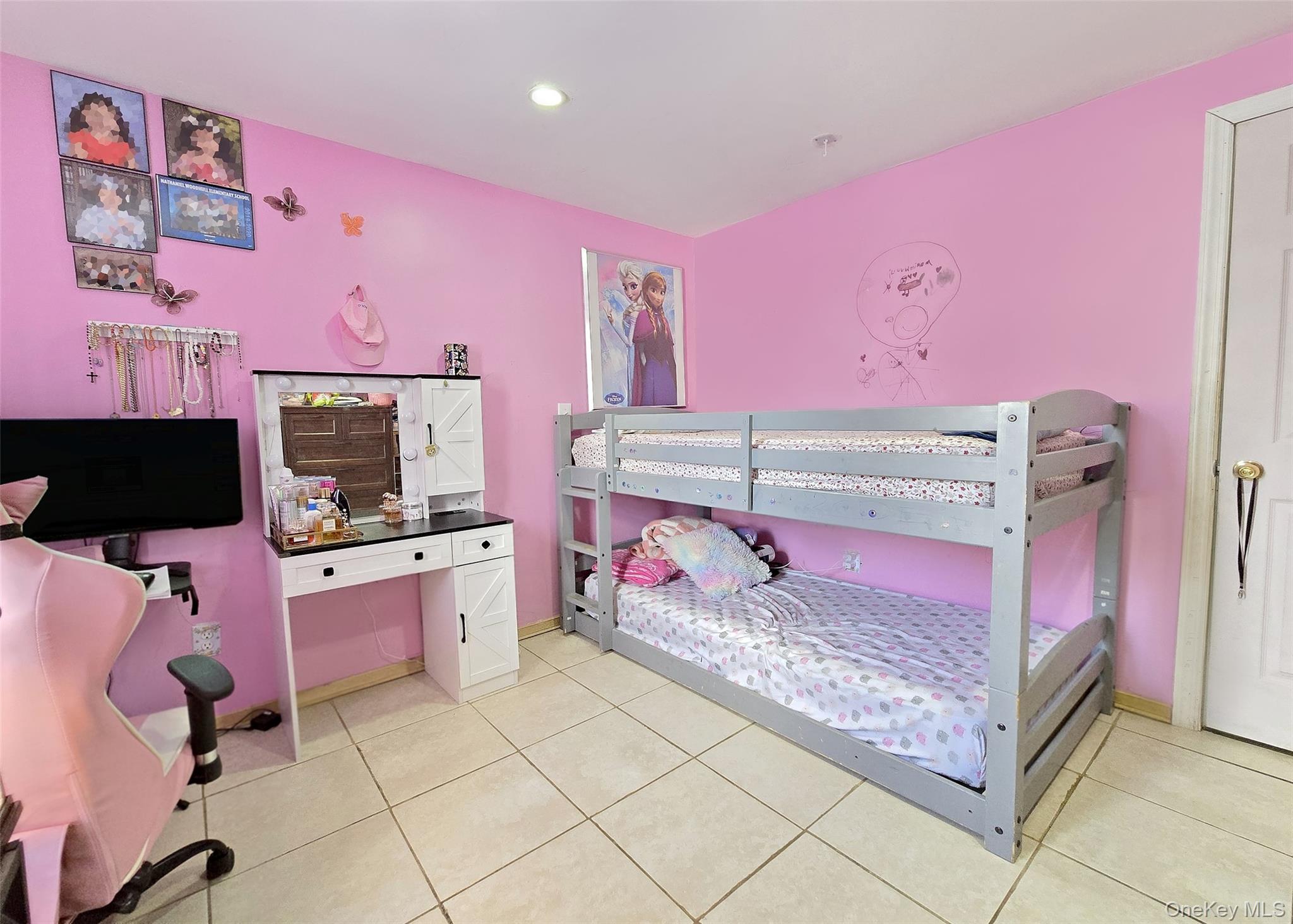54 Beacon Street Property Photo 17