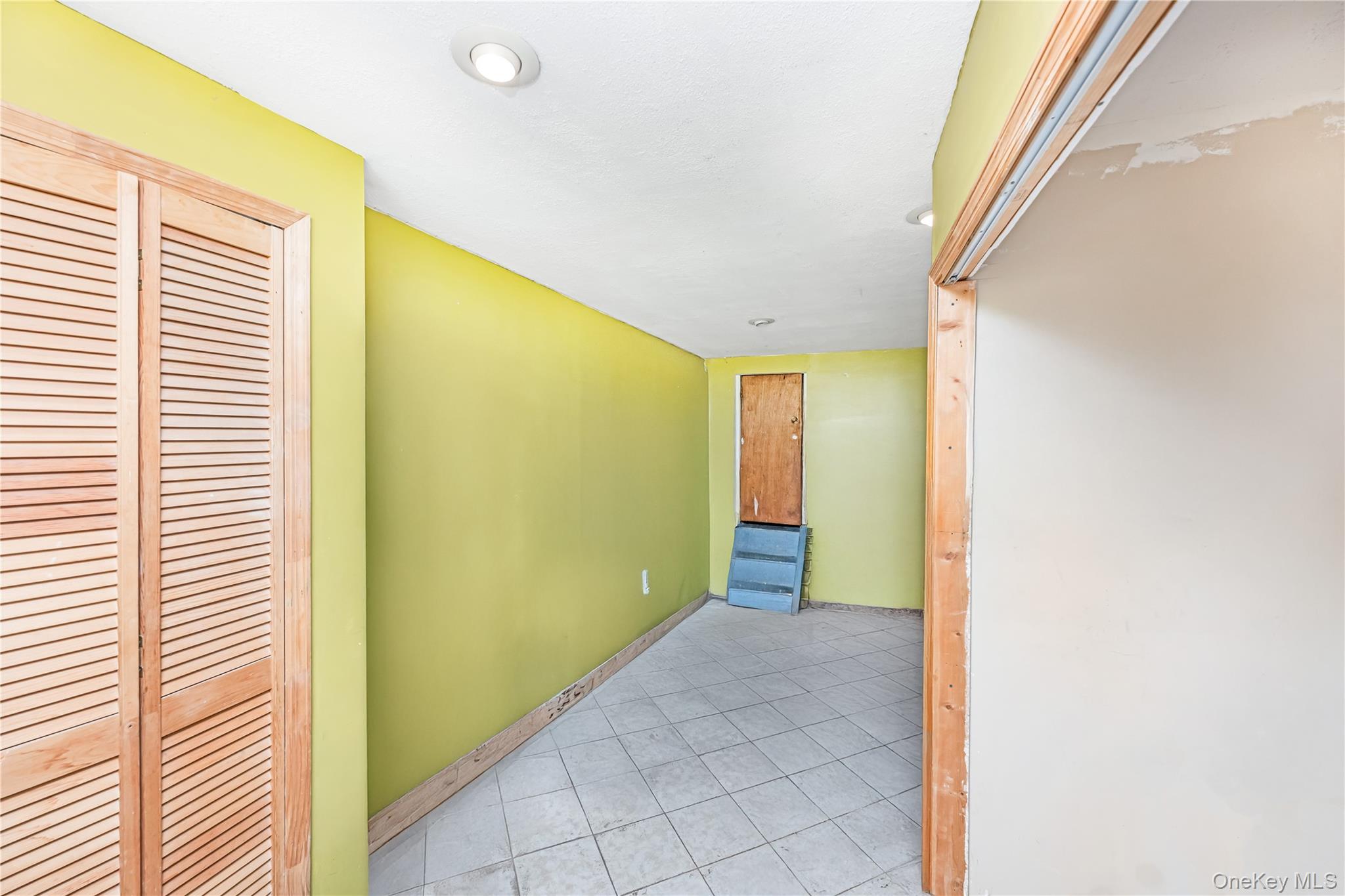 1331 E 86th Street Property Photo 19