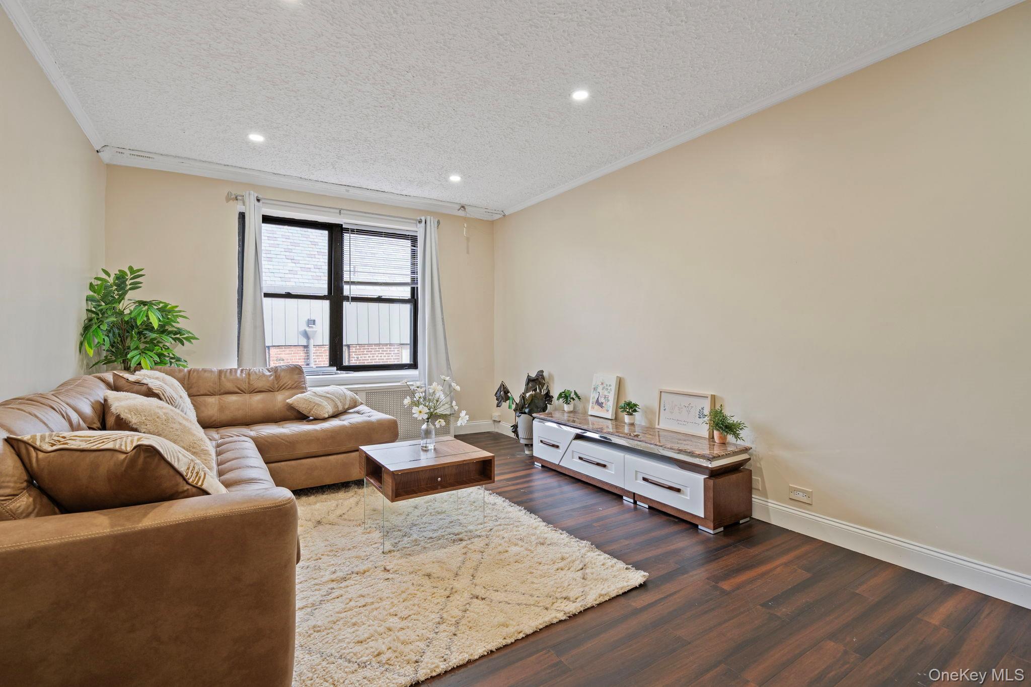 77-15 Ditmars Boulevard B2 Property Photo 4
