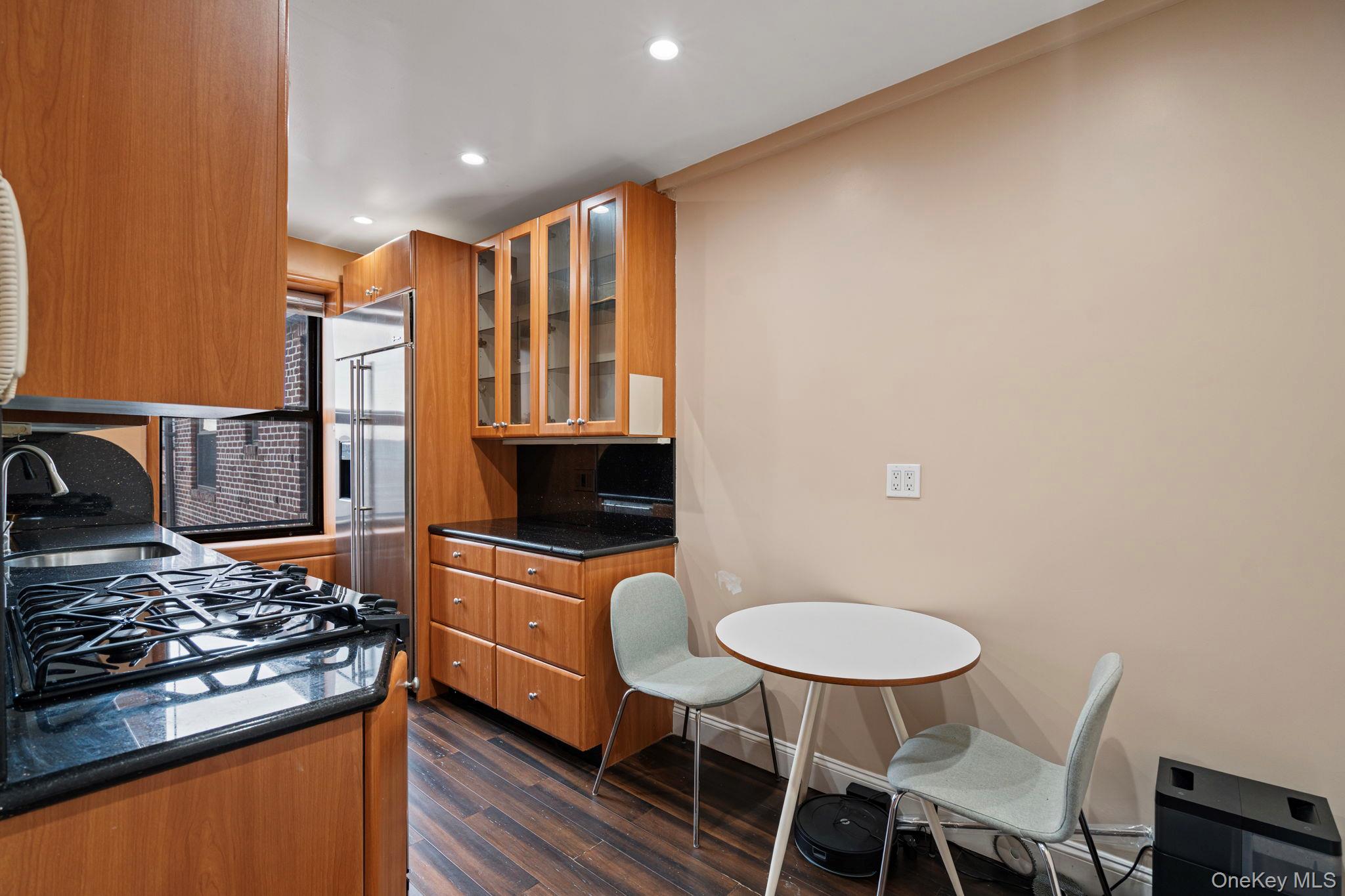 77-15 Ditmars Boulevard B2 Property Photo 12