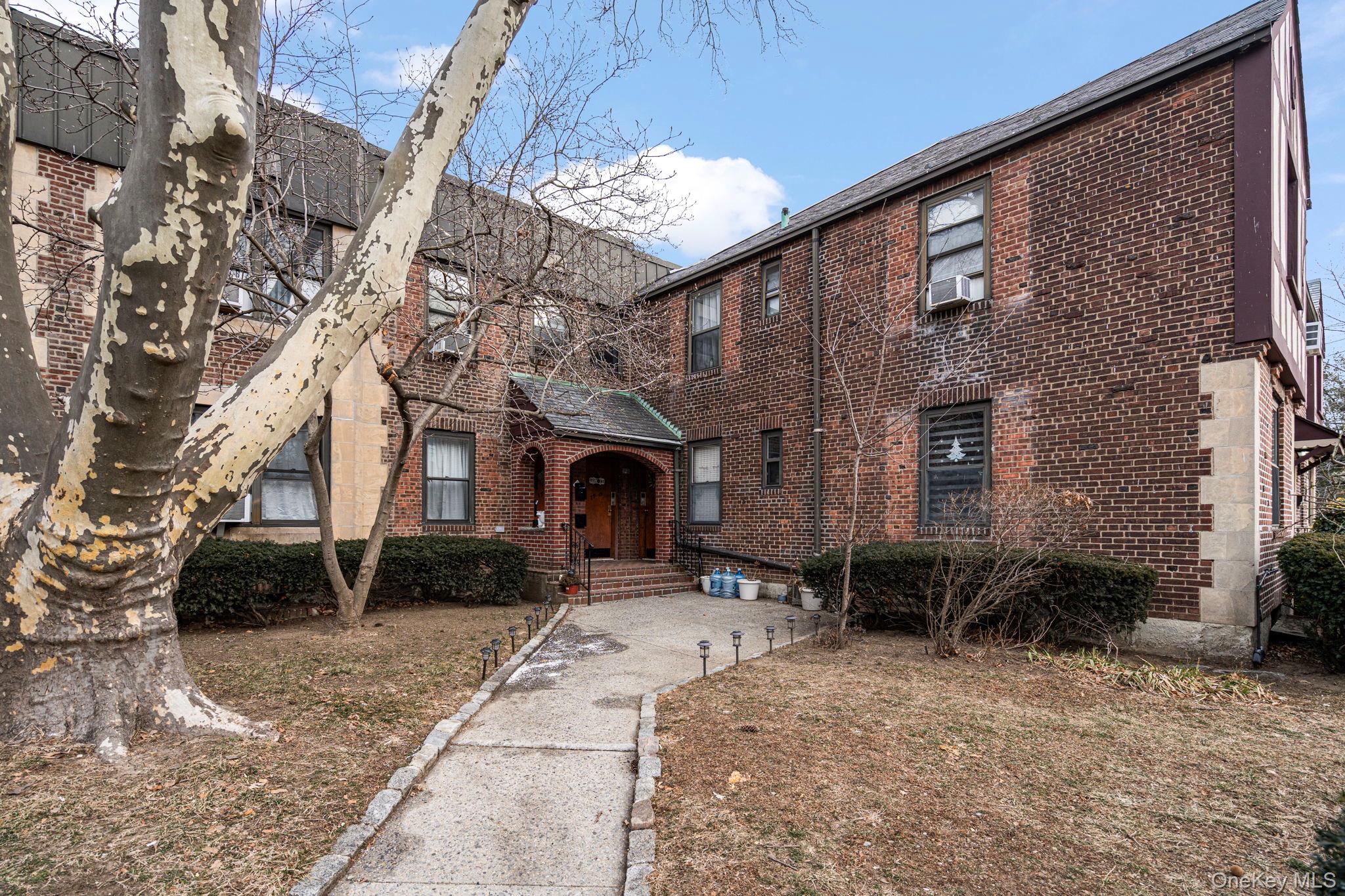 77-15 Ditmars Boulevard B2 Property Photo 23